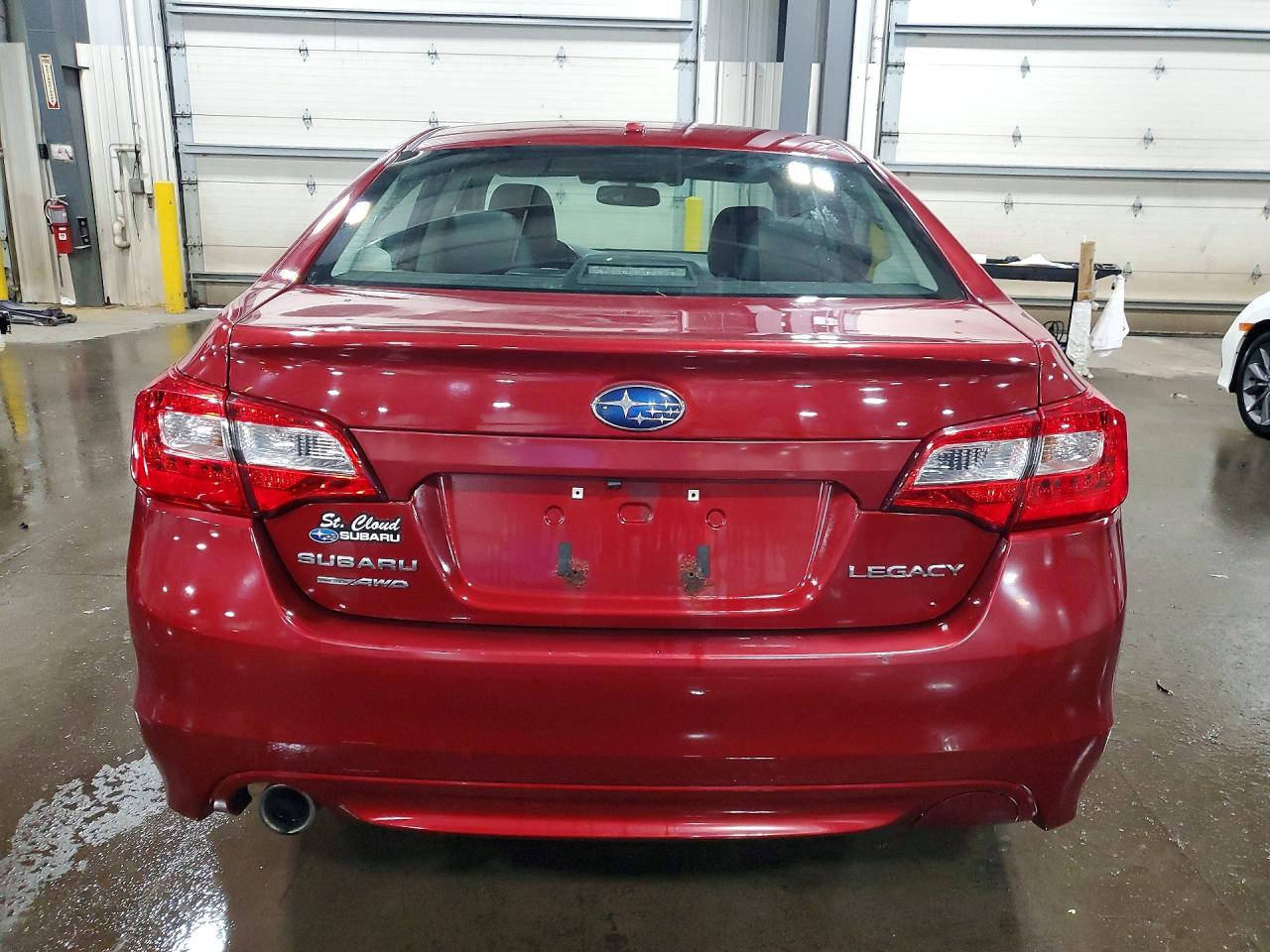 2015 Subaru Legacy 2.5i Limited Red vin: 4S3BNBN63F3035495