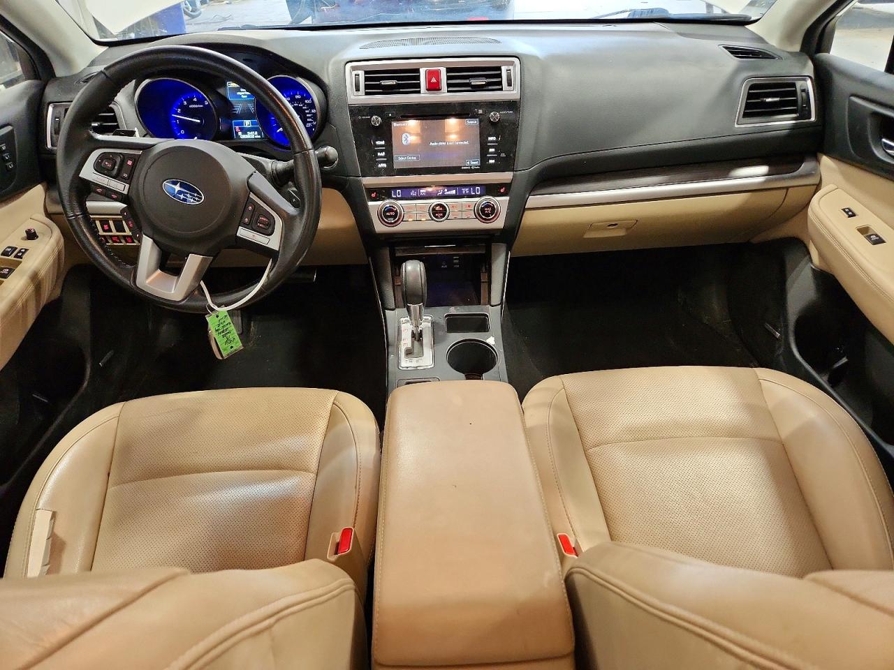 2015 Subaru Legacy 2.5i Limited White vin: 4S3BNBN66F3046250