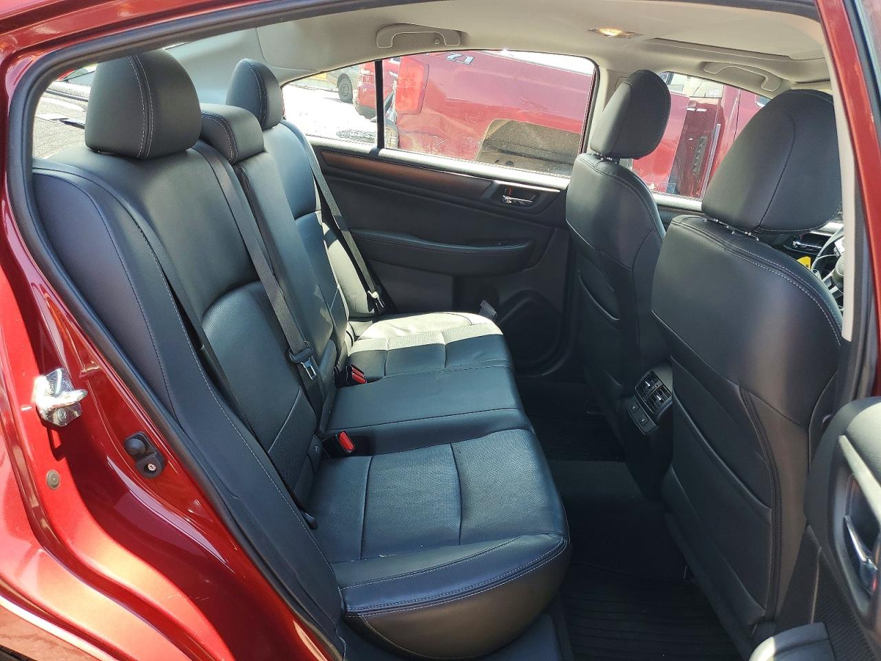 2015 Subaru Legacy 2.5i Limited Красный vin: 4S3BNBN66F3051772