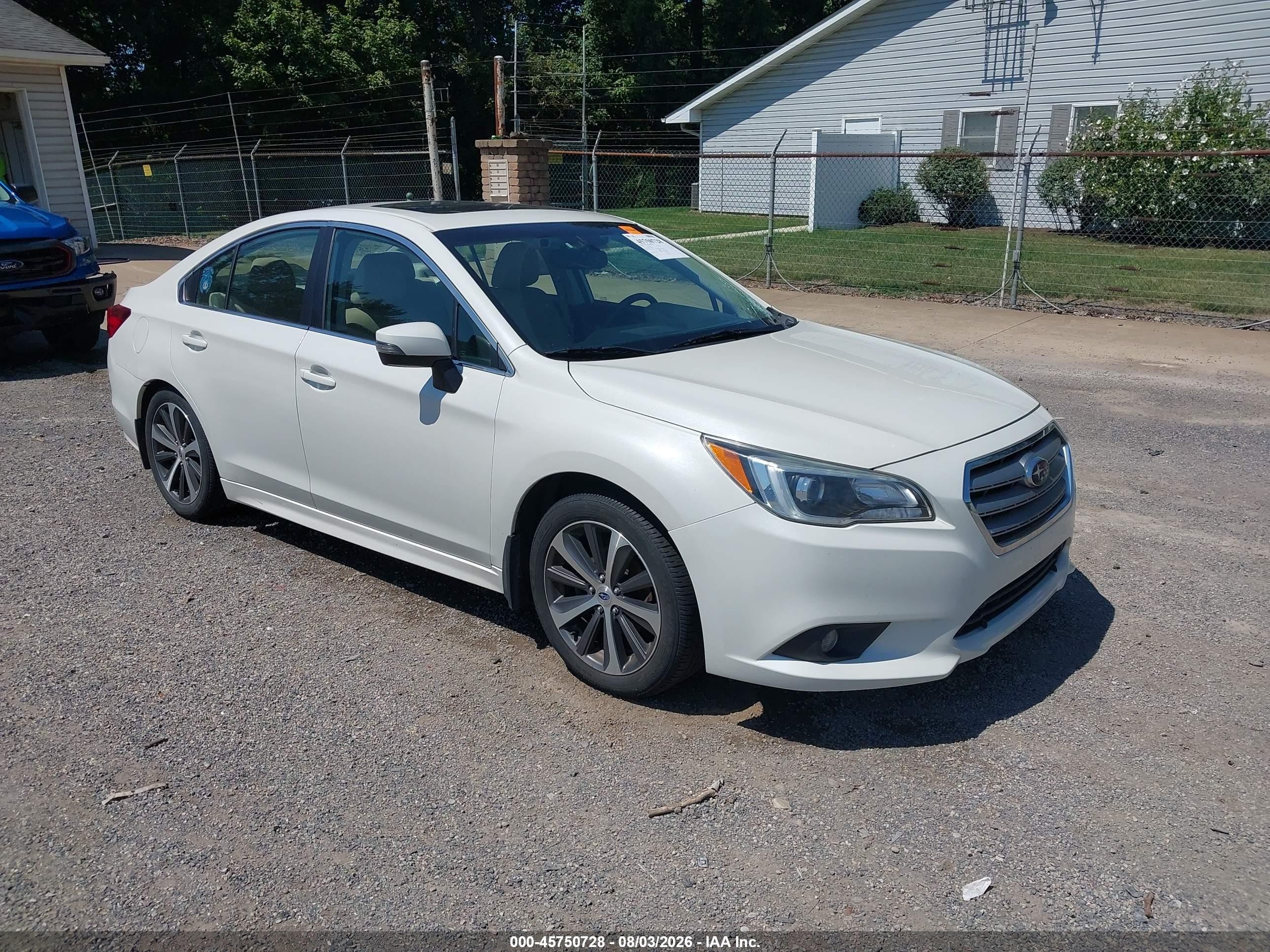 2015 Subaru Legacy 2.5i Limited White vin: 4S3BNBN68F3026047