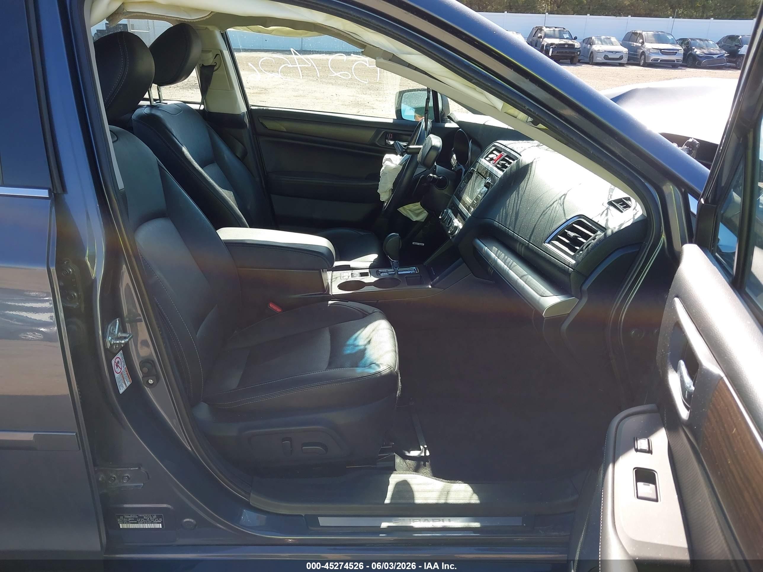 2015 Subaru Legacy 2.5i Limited Серый vin: 4S3BNBN68F3074762