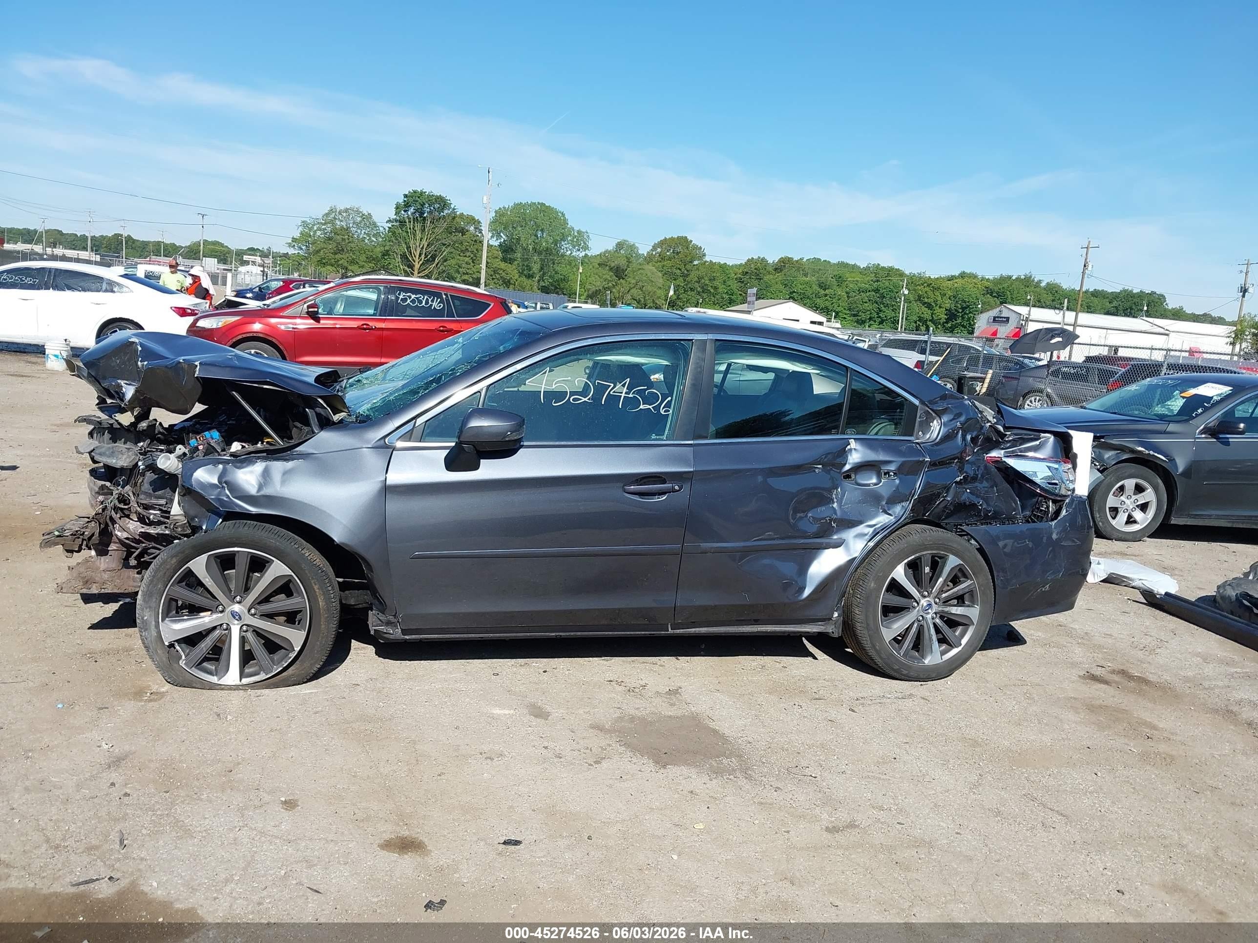 2015 Subaru Legacy 2.5i Limited Серый vin: 4S3BNBN68F3074762