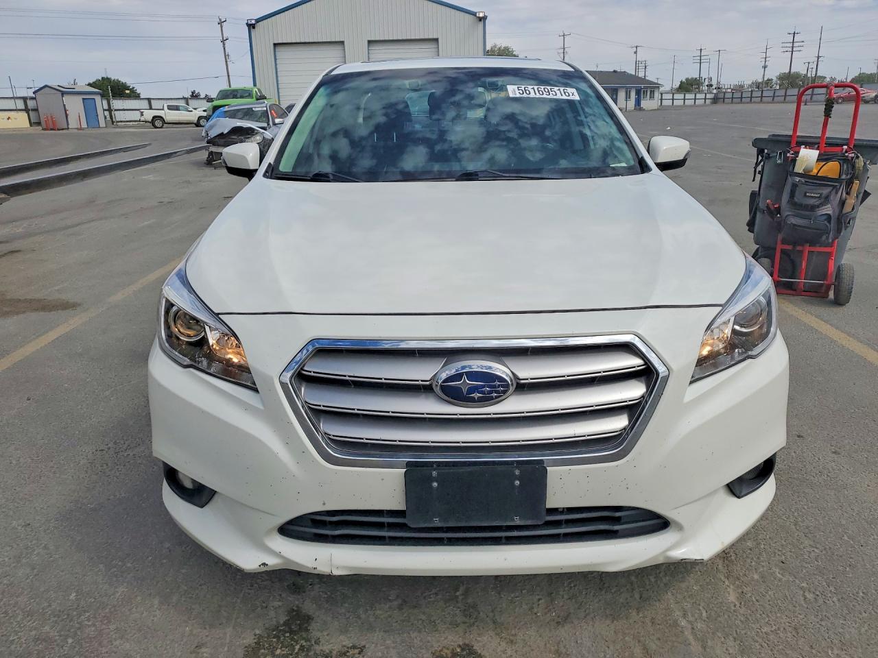 2016 Subaru Legacy 2.5i Limited White vin: 4S3BNBN68G3037857