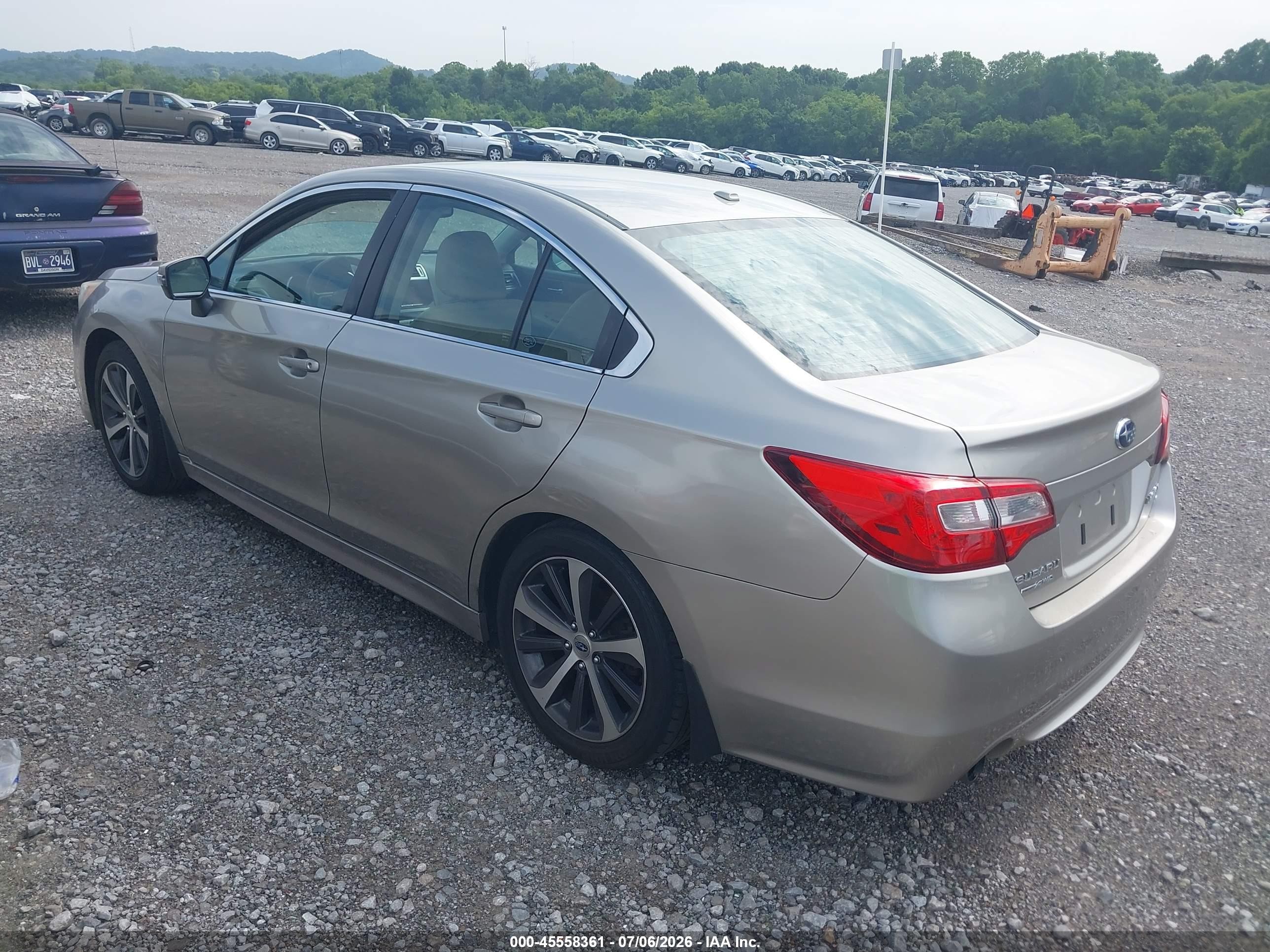 2015 Subaru Legacy 2.5i Limited Gold vin: 4S3BNBN69F3058862