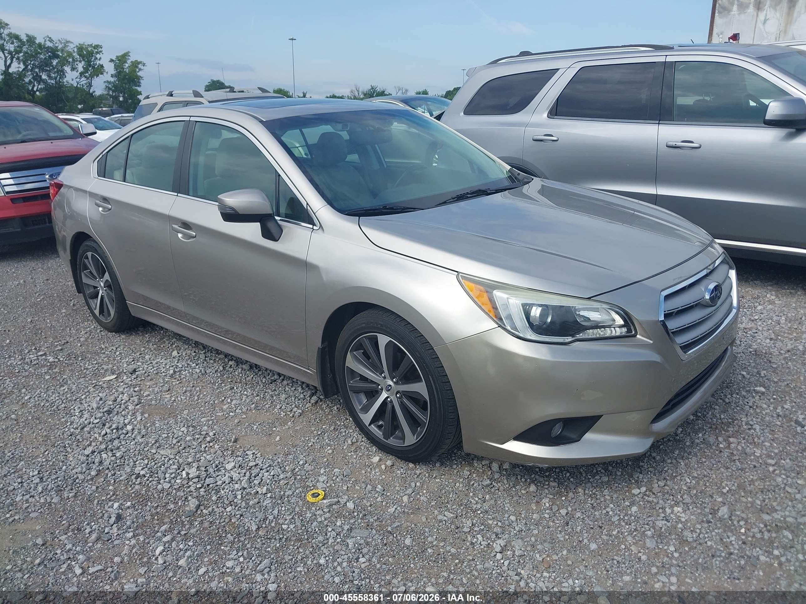 2015 Subaru Legacy 2.5i Limited Gold vin: 4S3BNBN69F3058862