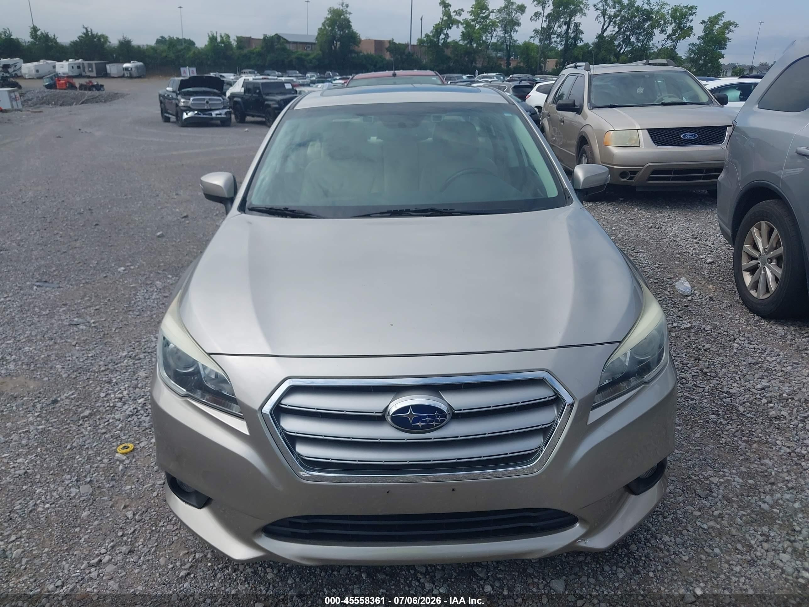 2015 Subaru Legacy 2.5i Limited Gold vin: 4S3BNBN69F3058862