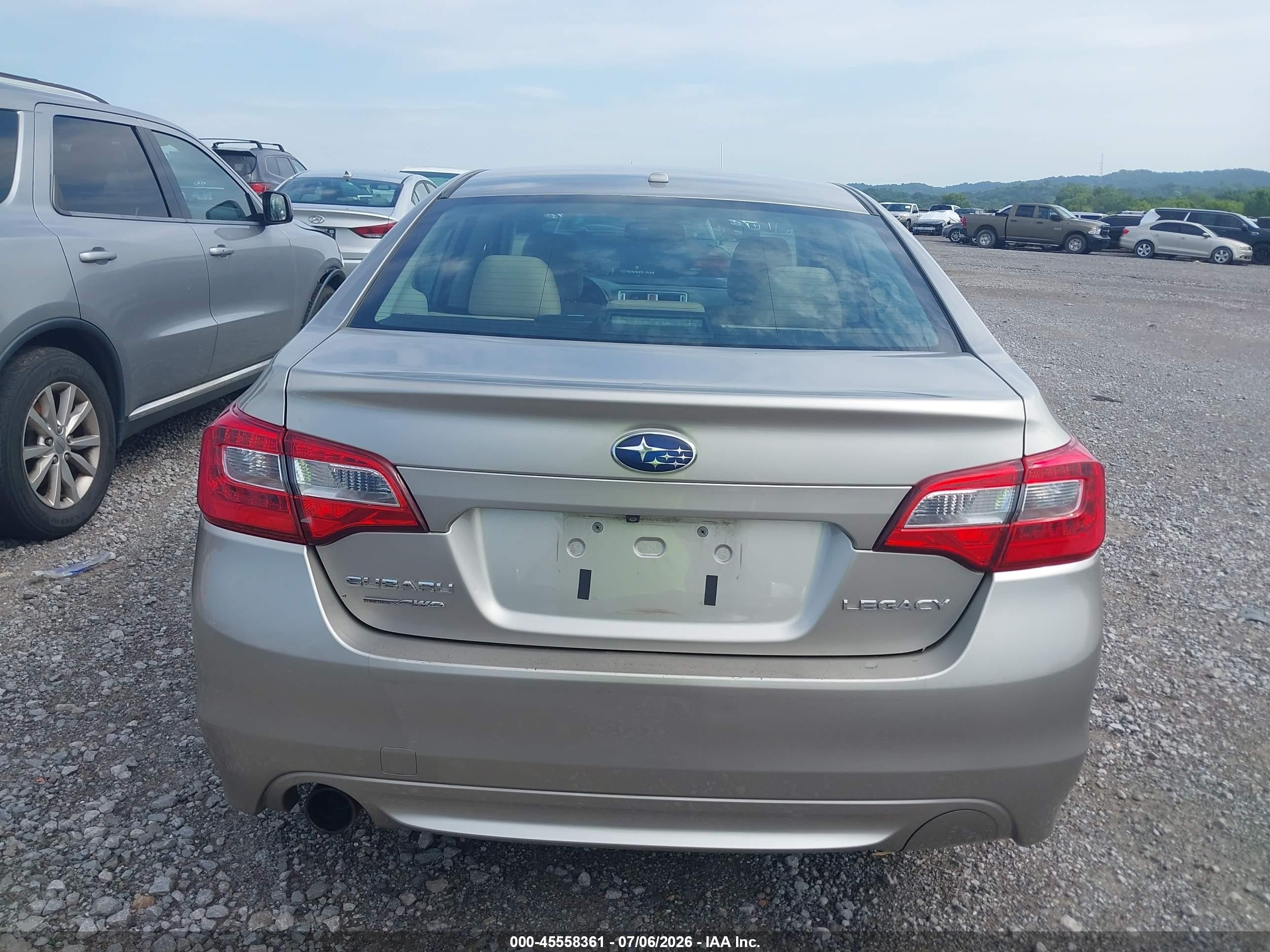2015 Subaru Legacy 2.5i Limited Gold vin: 4S3BNBN69F3058862