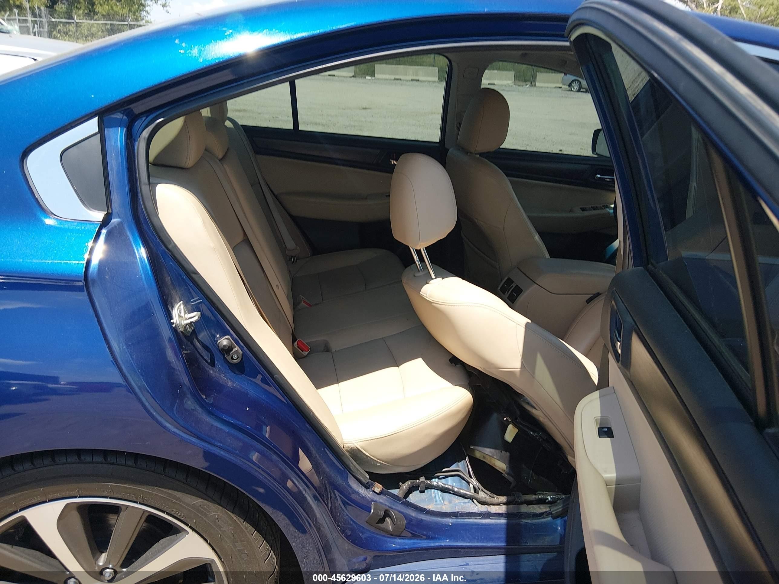 2015 Subaru Legacy 2.5i Limited Blue vin: 4S3BNBN6XF3039740