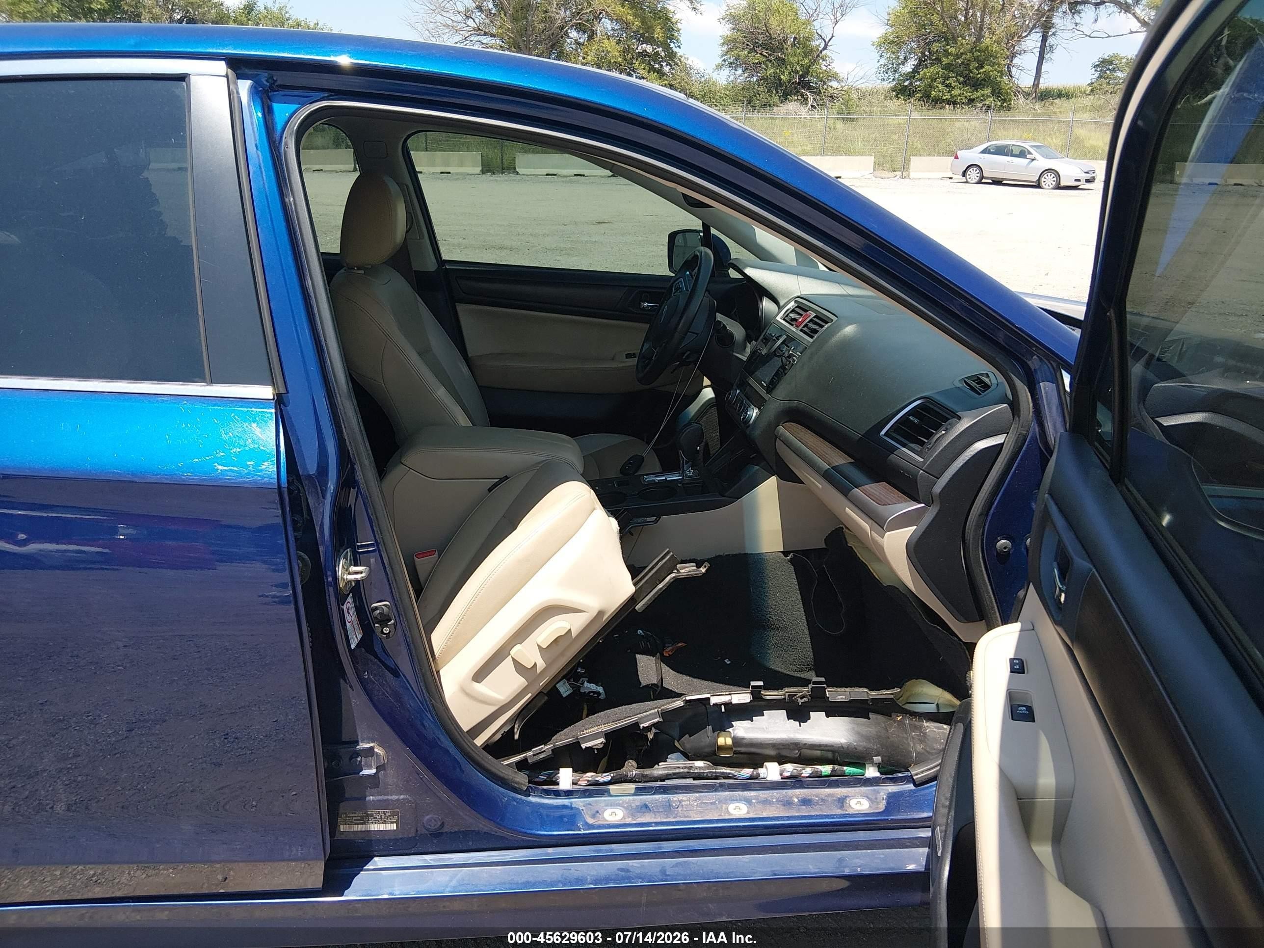 2015 Subaru Legacy 2.5i Limited Blue vin: 4S3BNBN6XF3039740