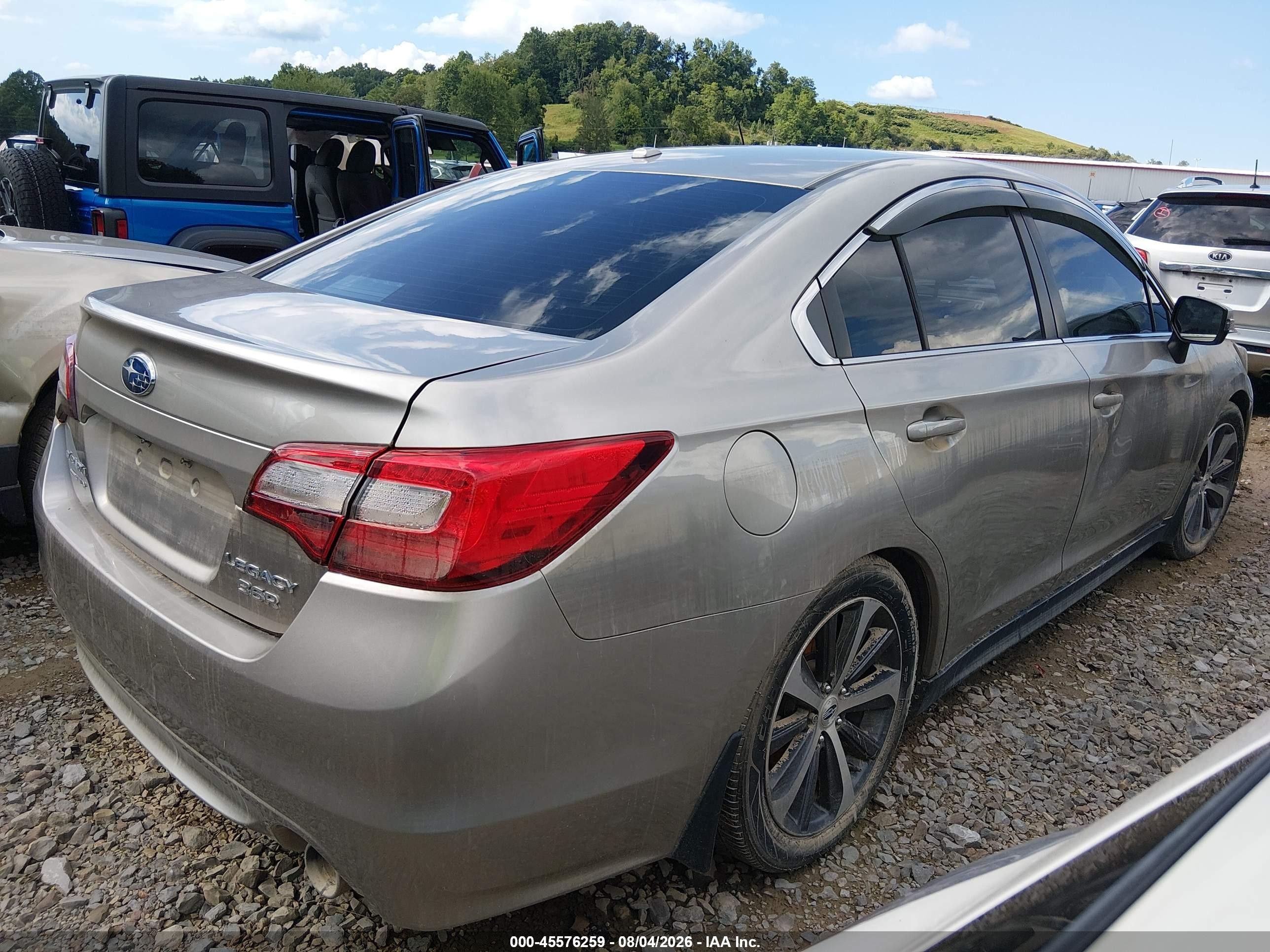 2015 Subaru Legacy 3.6r Limited Gold vin: 4S3BNEJ65F3030953