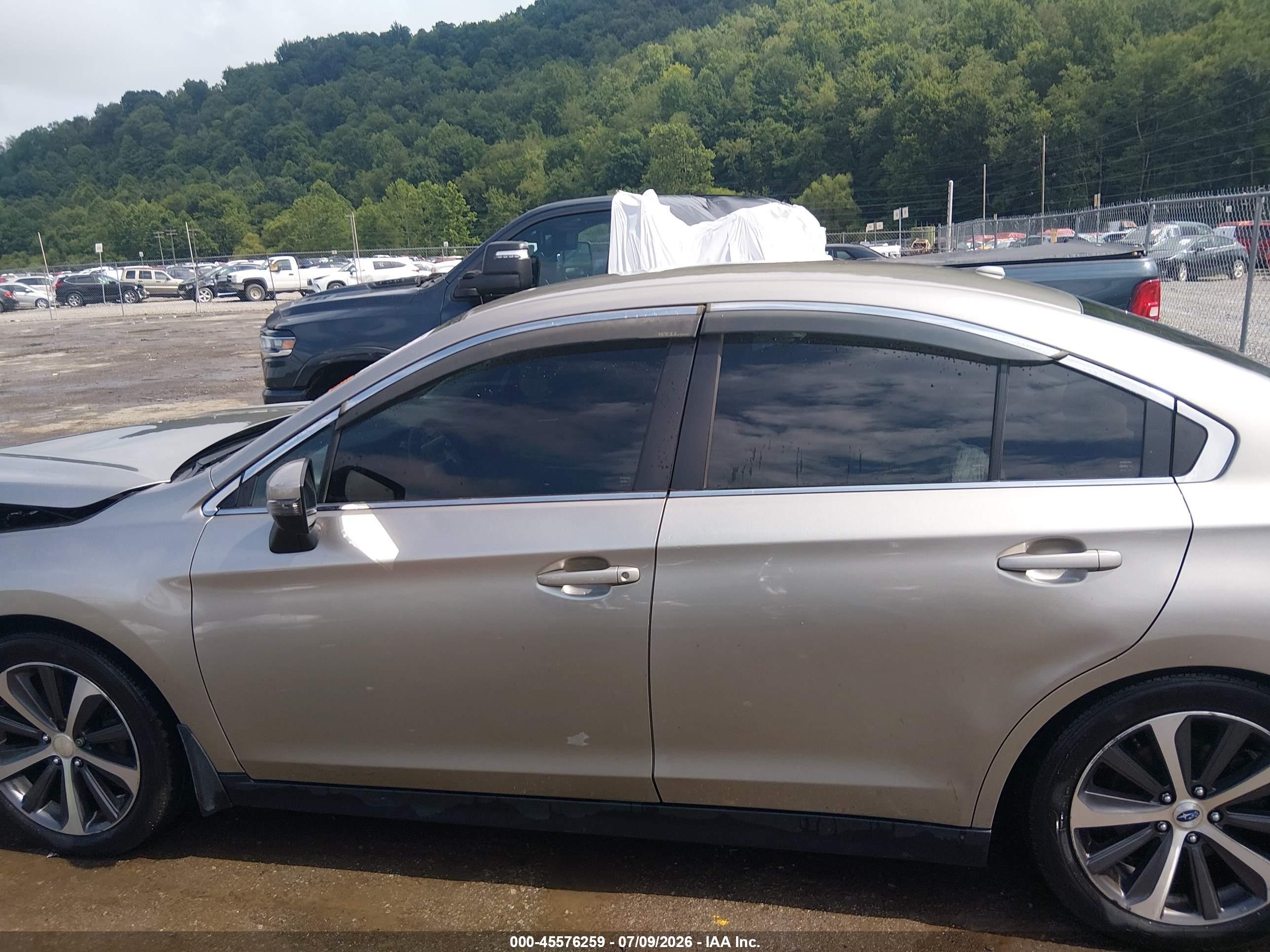 2015 Subaru Legacy 3.6r Limited Gold vin: 4S3BNEJ65F3030953