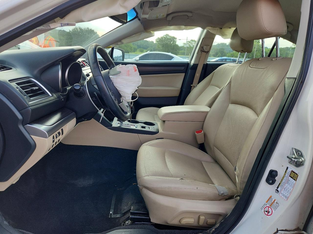 2015 Subaru Legacy 3.6r Limited White vin: 4S3BNEJ66F3012090