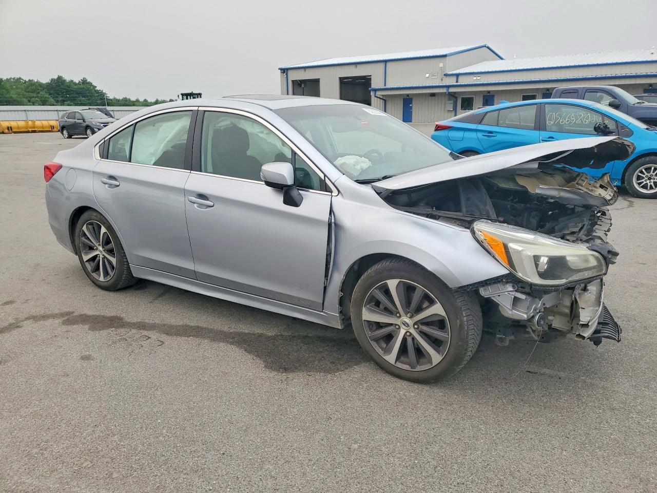 2015 Subaru Legacy 3.6r Limited Silver vin: 4S3BNEL61F3011622