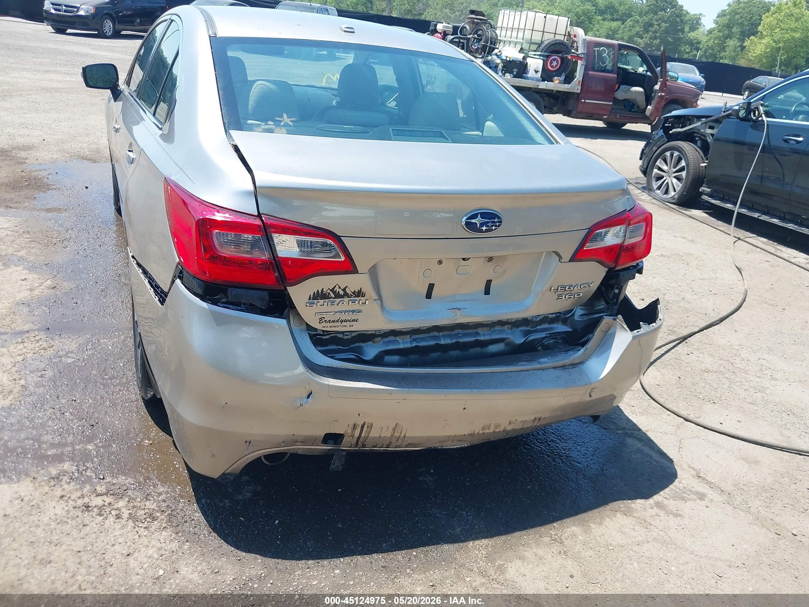 2015 Subaru Legacy 3.6r Limited Tan vin: 4S3BNEL62F3010754