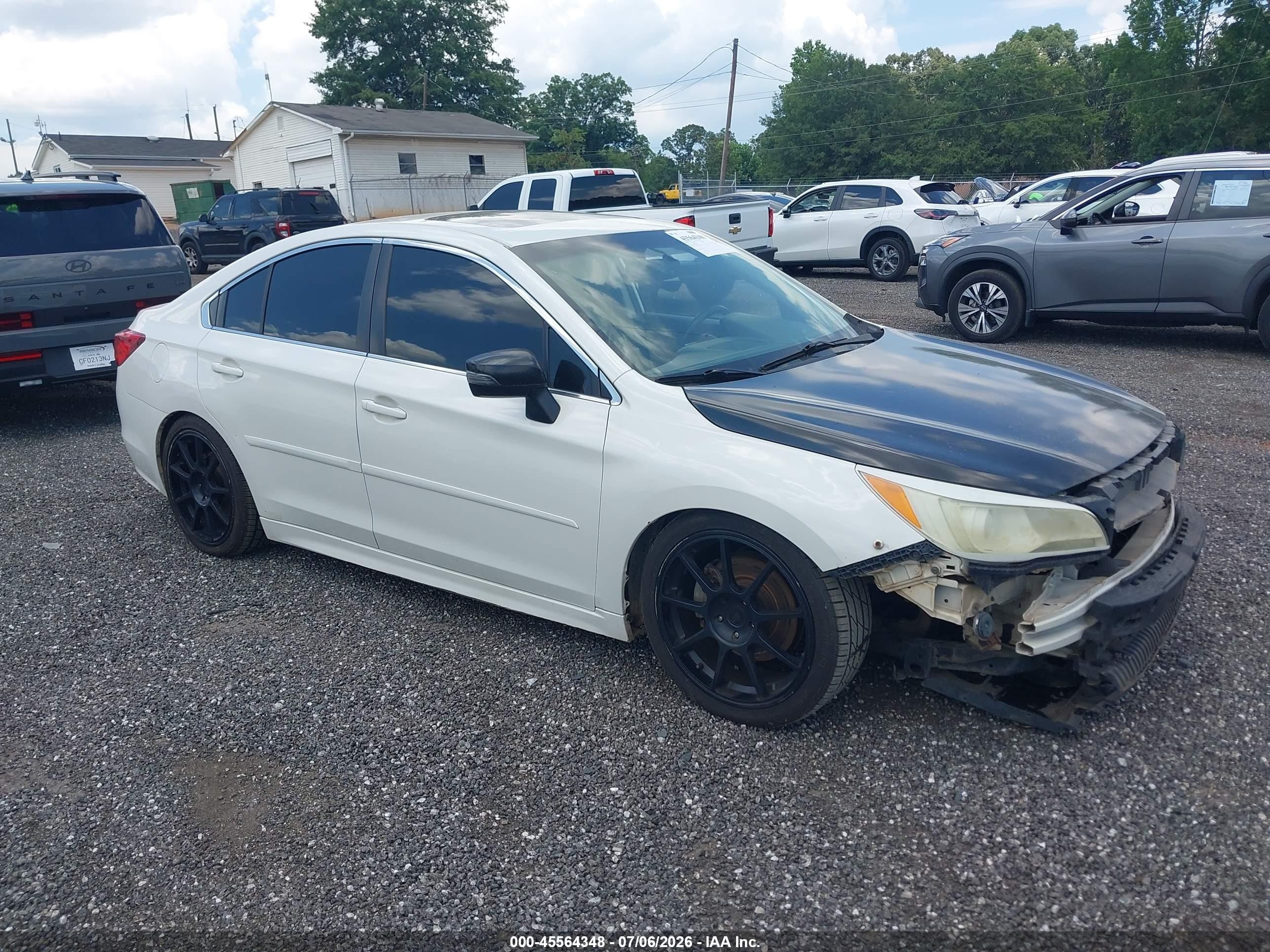 2015 Subaru Legacy 3.6r Limited White vin: 4S3BNEL63F3009421
