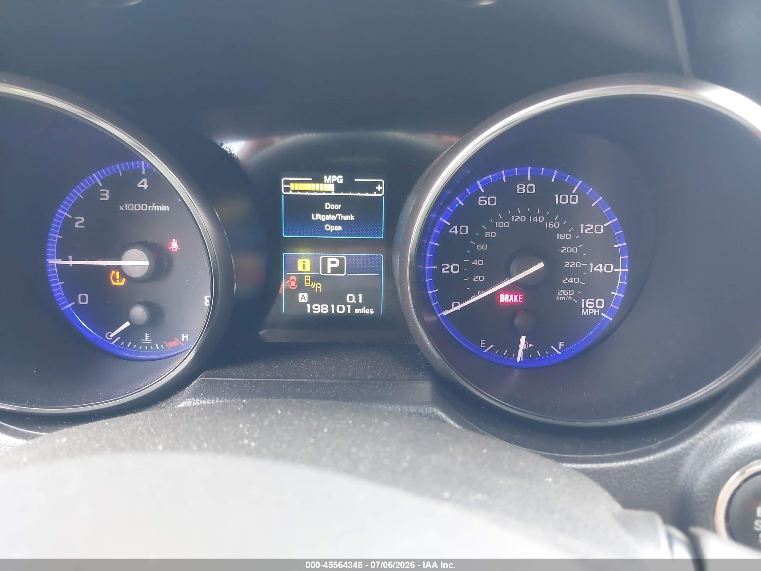 2015 Subaru Legacy 3.6r Limited White vin: 4S3BNEL63F3009421