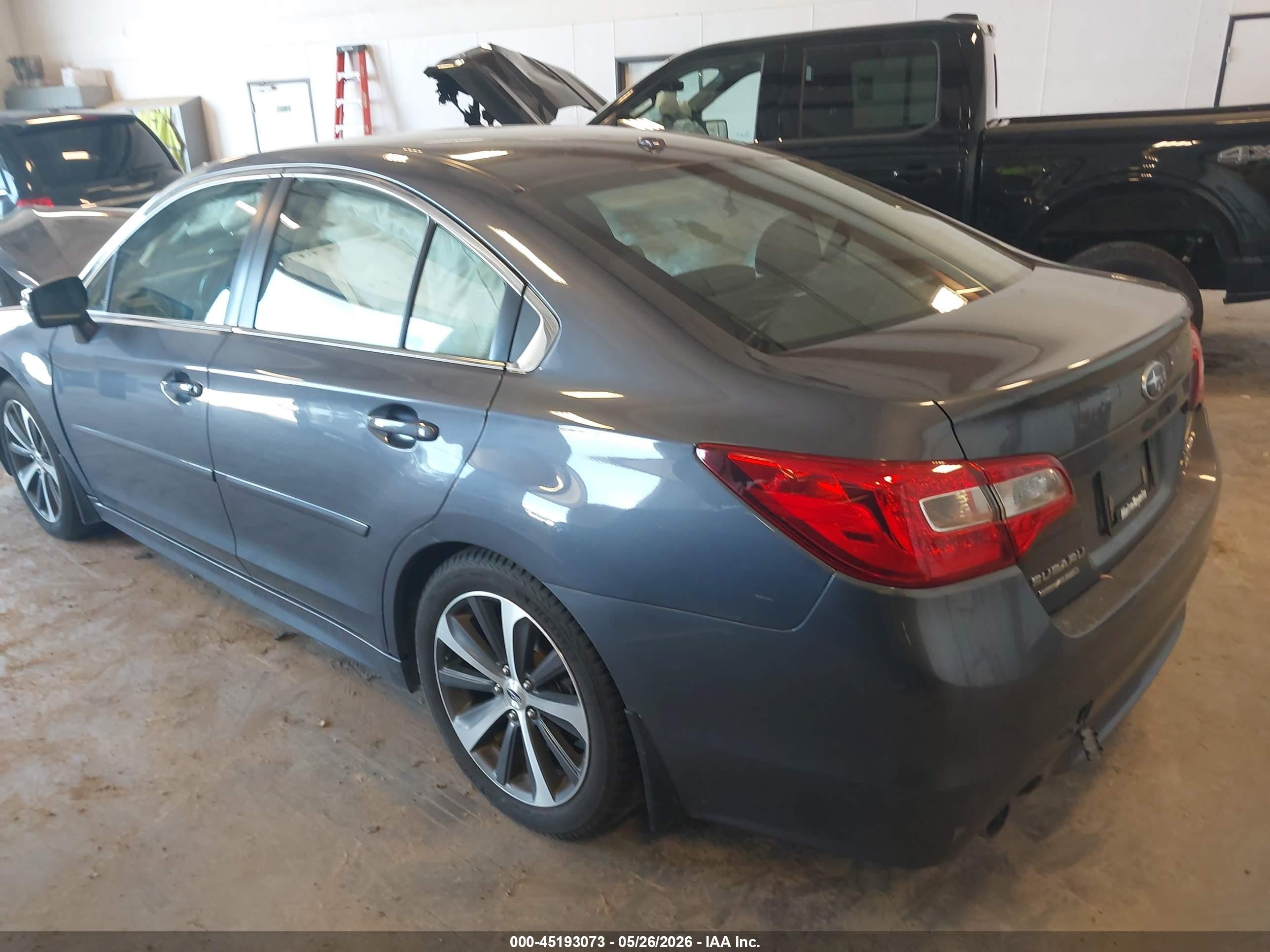 2015 Subaru Legacy 3.6r Limited Gray vin: 4S3BNEL66F3010370