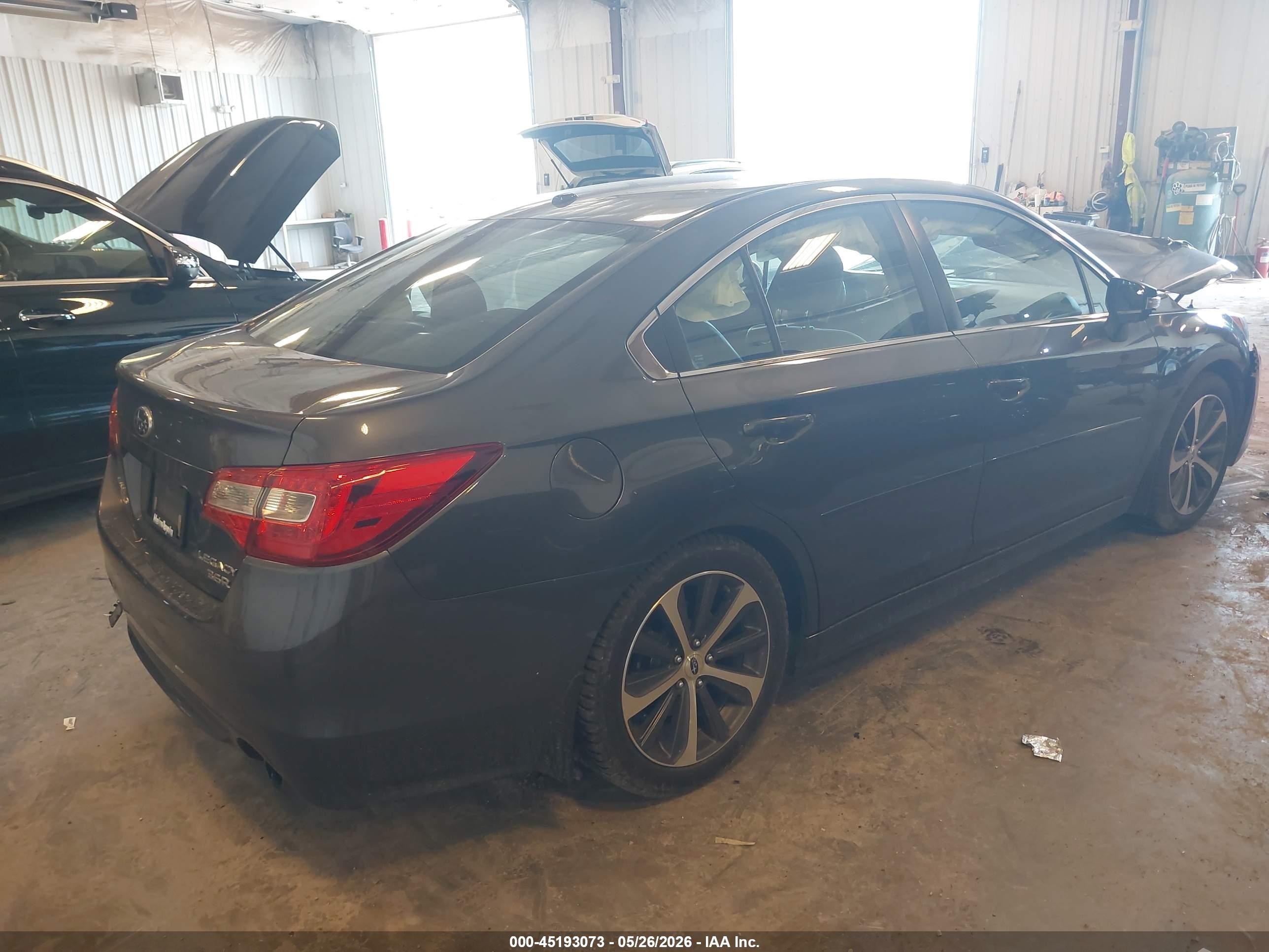 2015 Subaru Legacy 3.6r Limited Gray vin: 4S3BNEL66F3010370
