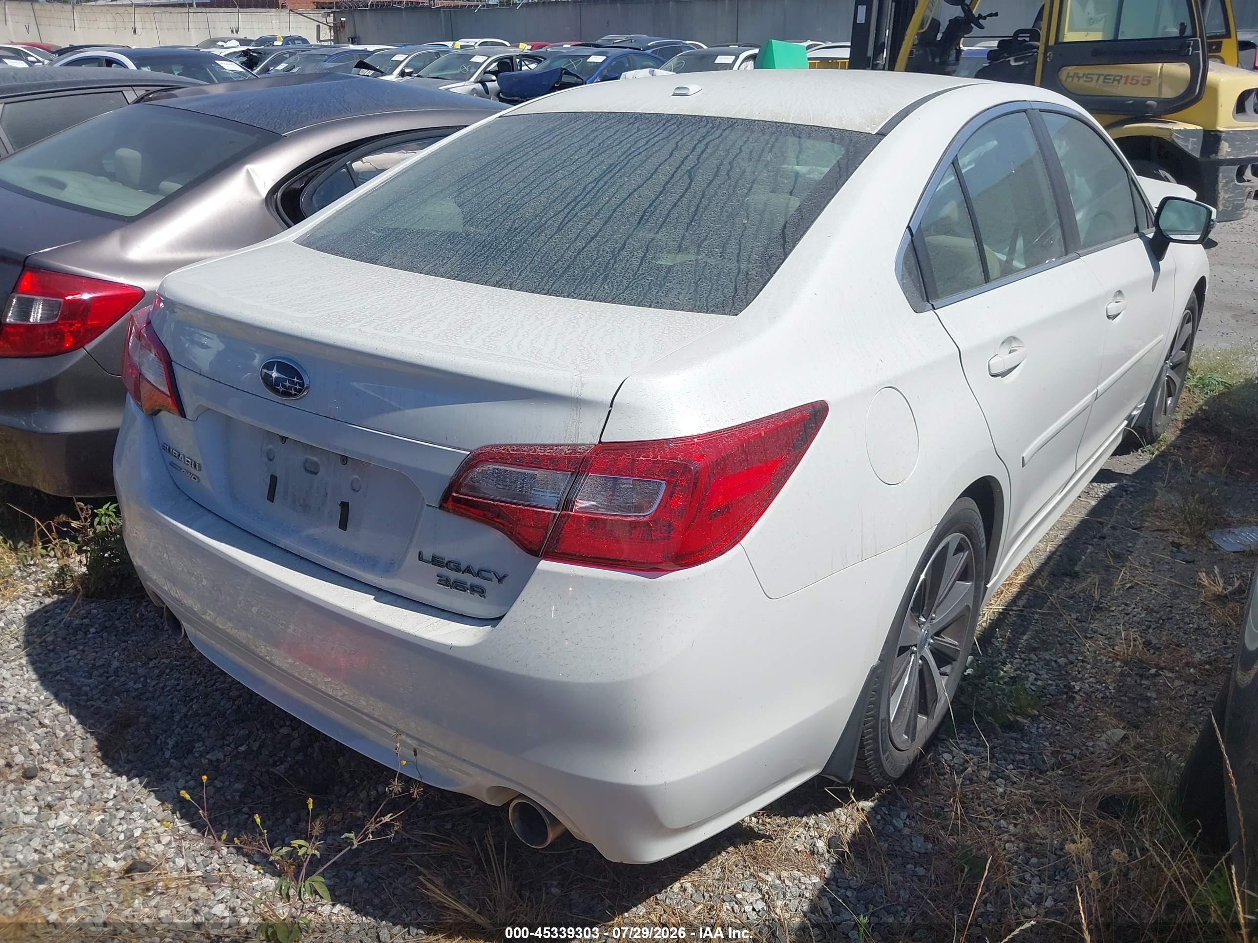 2015 Subaru Legacy 3.6r Limited White vin: 4S3BNEL68F3044777
