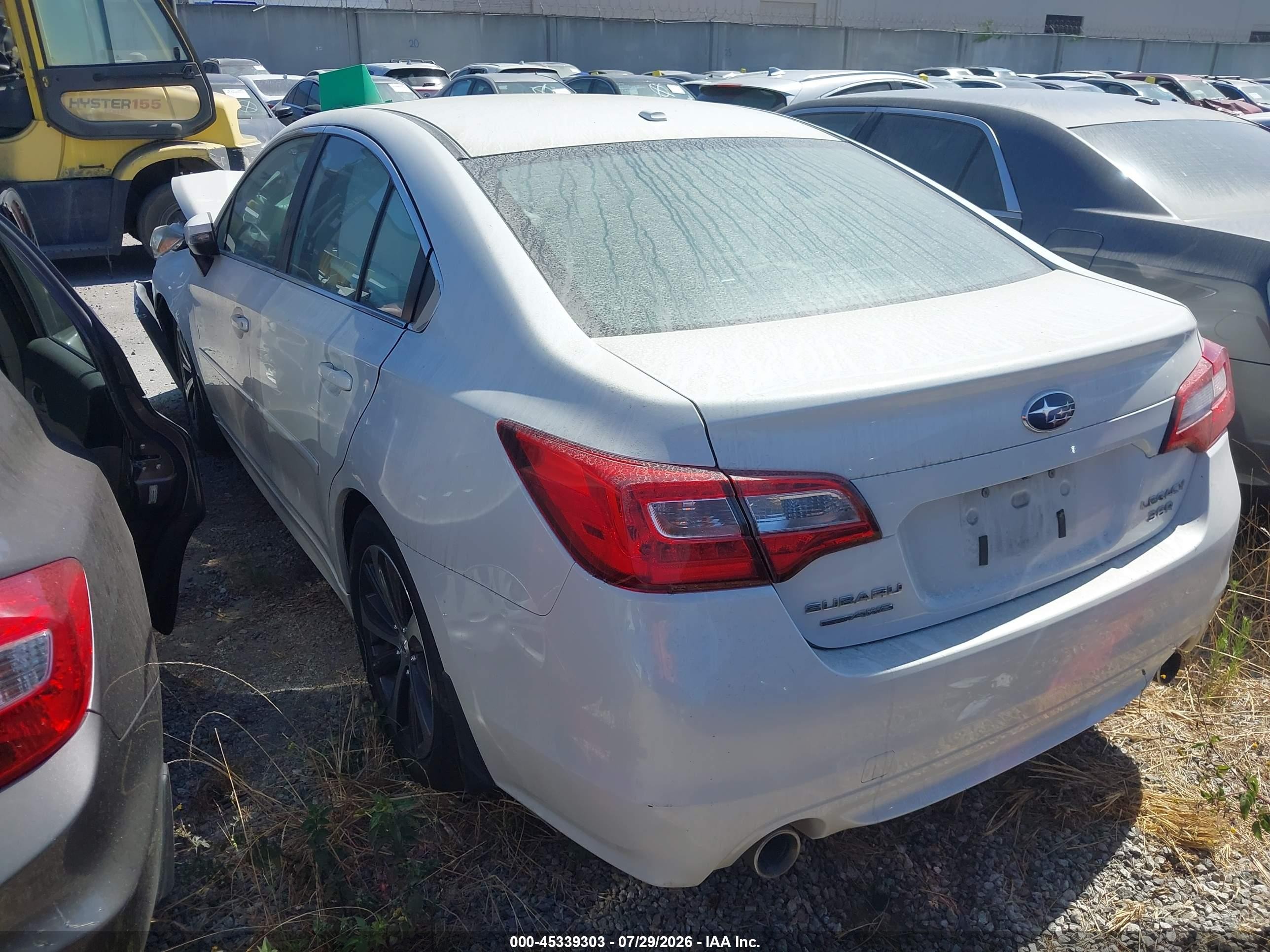 2015 Subaru Legacy 3.6r Limited White vin: 4S3BNEL68F3044777