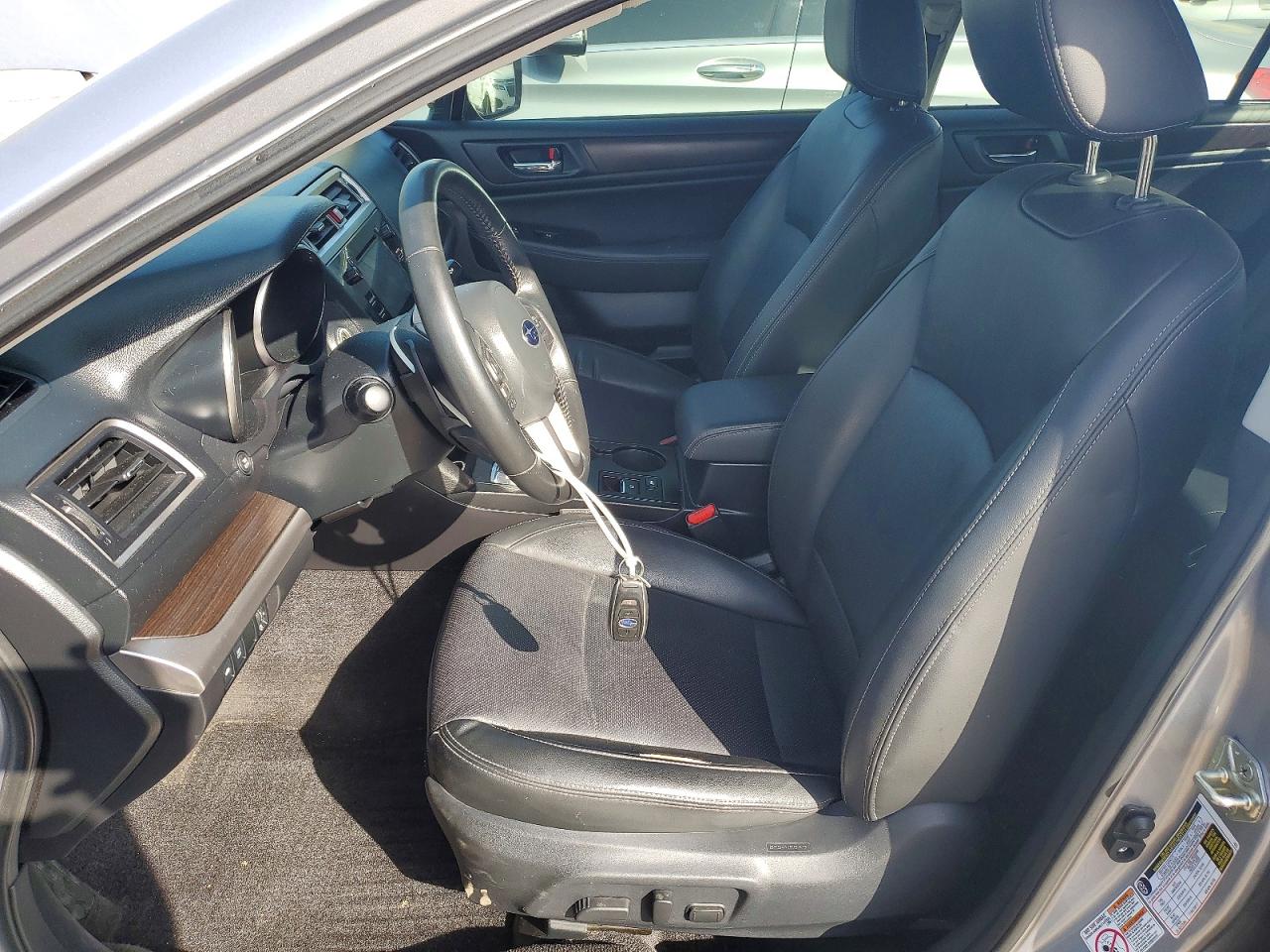 2015 Subaru Legacy 3.6r Limited Silver vin: 4S3BNEN60F3035780