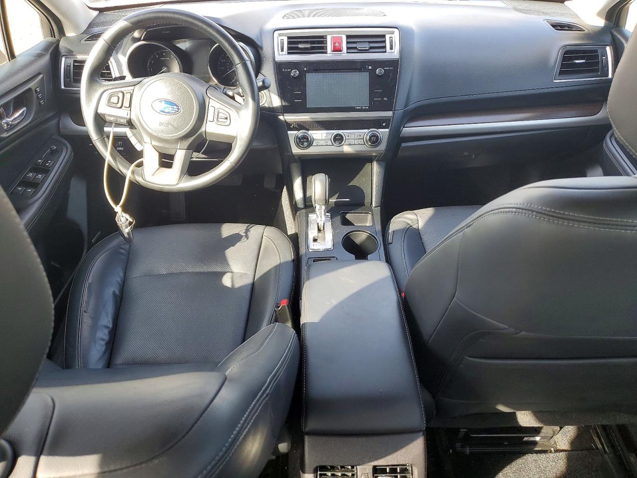 2015 Subaru Legacy 3.6r Limited Silver vin: 4S3BNEN60F3035780