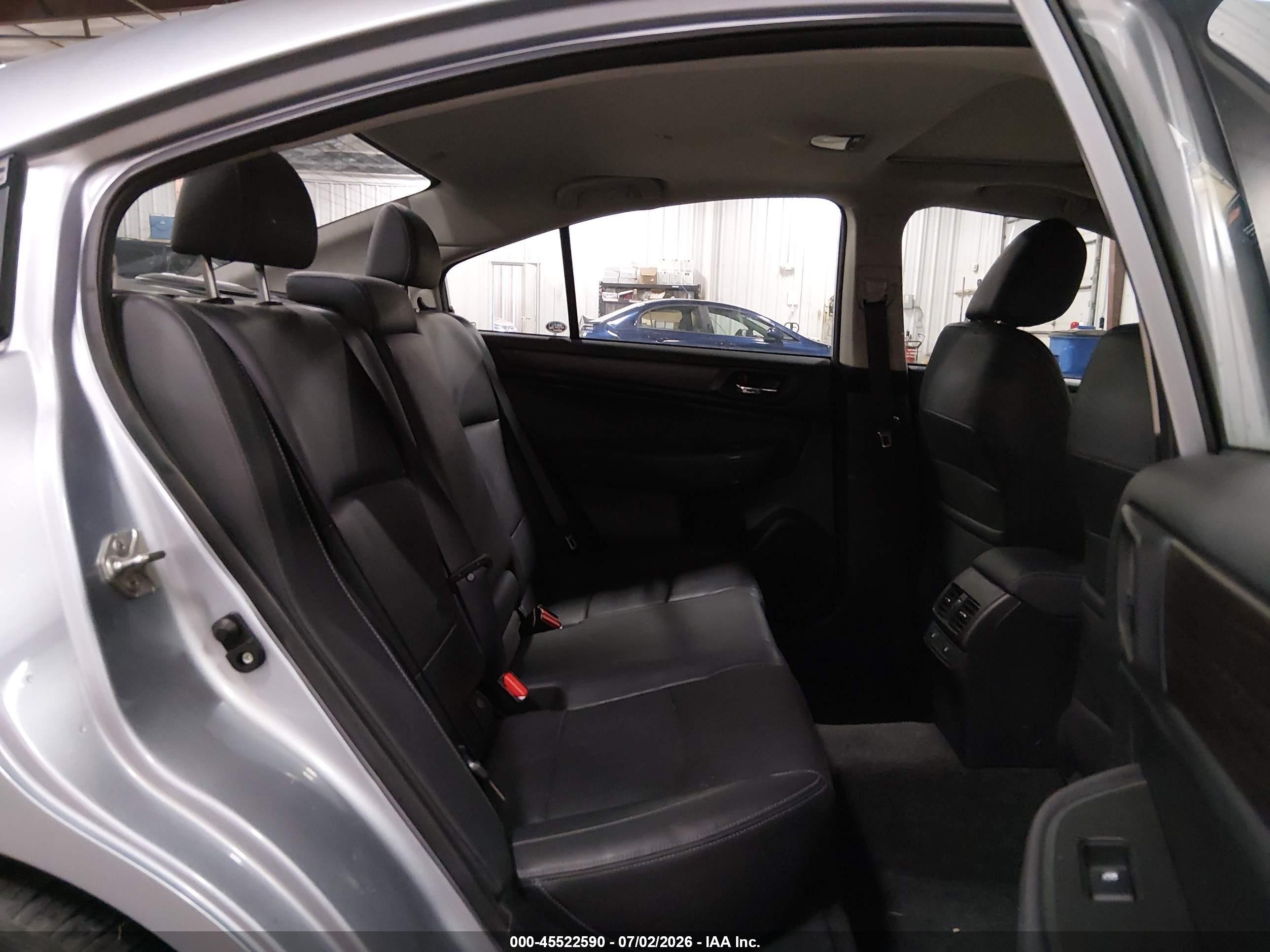 2015 Subaru Legacy 3.6r Limited Silver vin: 4S3BNEN61F3021726