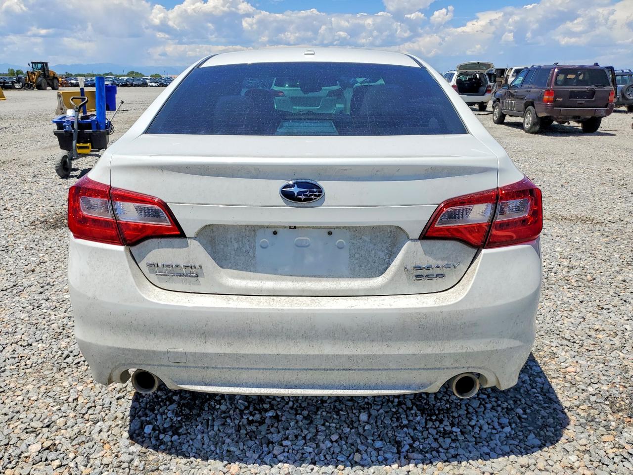 2015 Subaru Legacy 3.6r Limited White vin: 4S3BNEN61F3035156