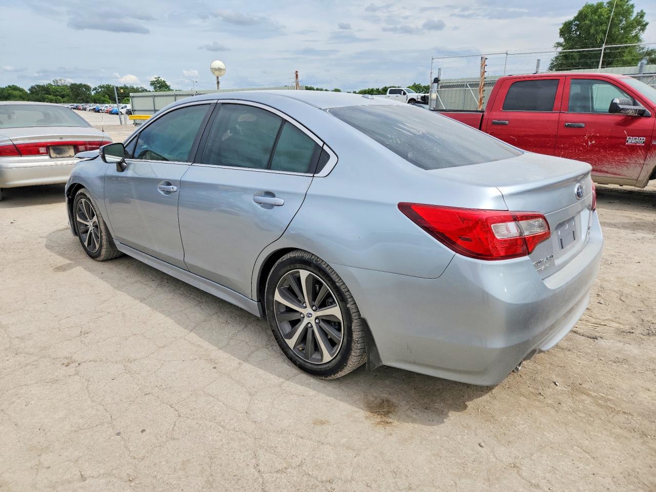 2015 Subaru Legacy 3.6r Limited Silver vin: 4S3BNEN61F3041748