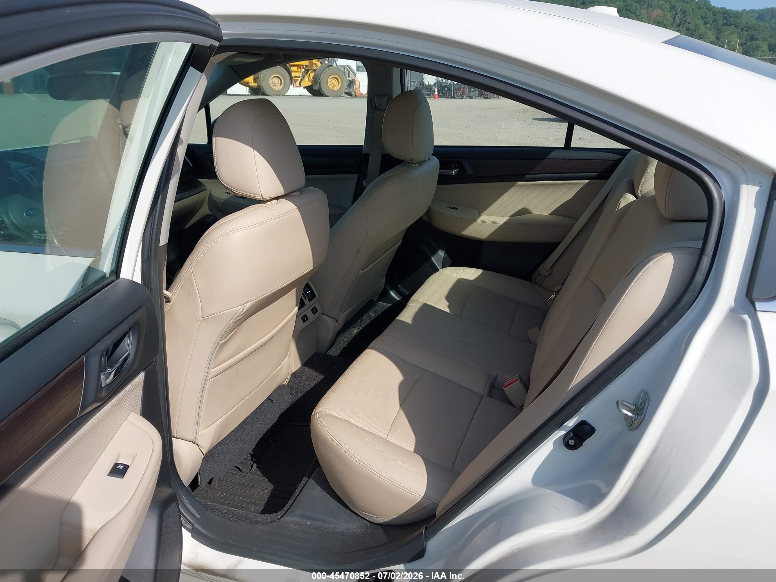 2015 Subaru Legacy 3.6r Limited White vin: 4S3BNEN63F3016916