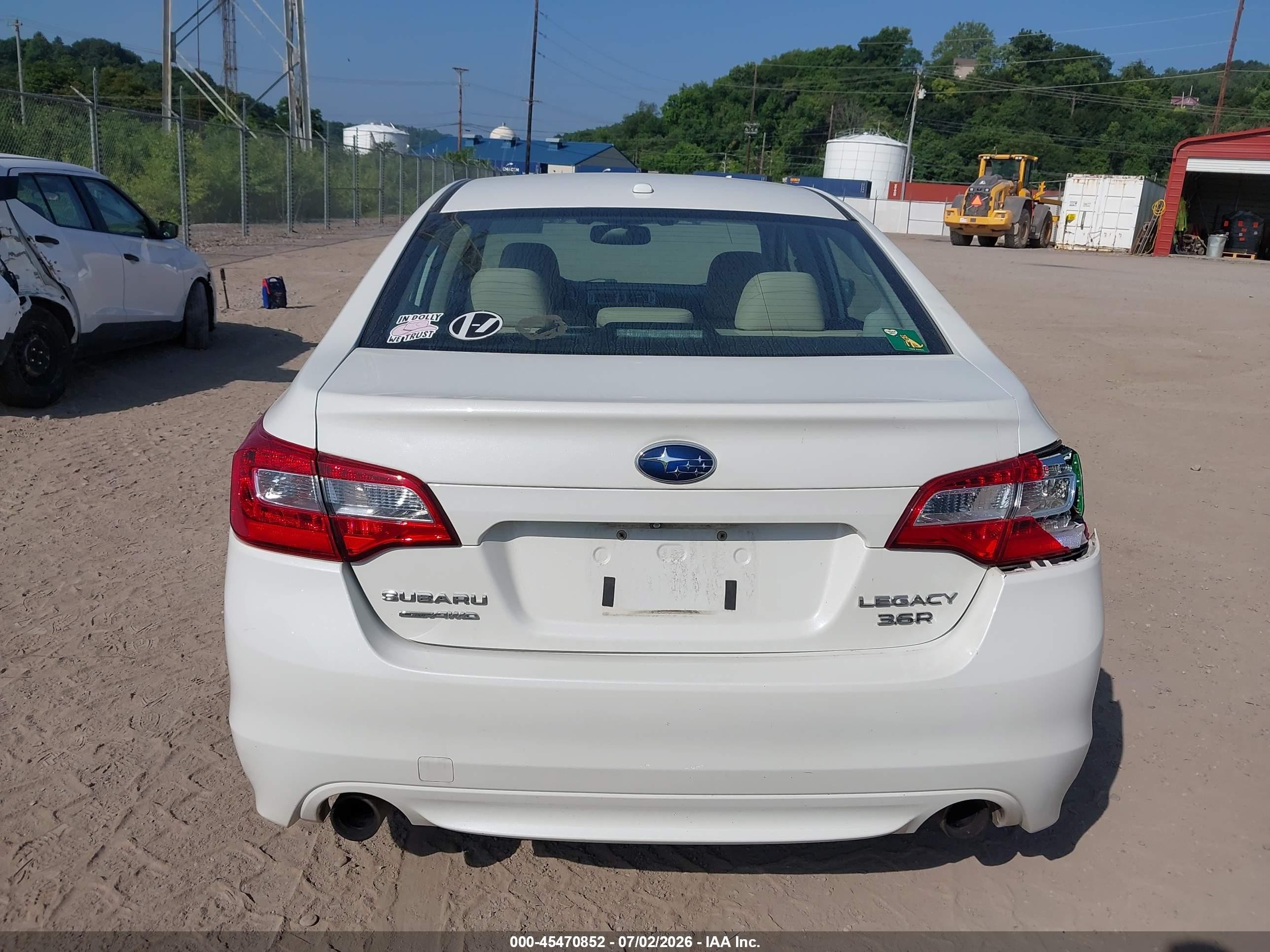 2015 Subaru Legacy 3.6r Limited White vin: 4S3BNEN63F3016916