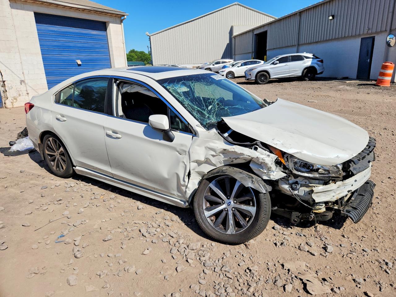 2015 Subaru Legacy 3.6r Limited Белый vin: 4S3BNEN65F3038917