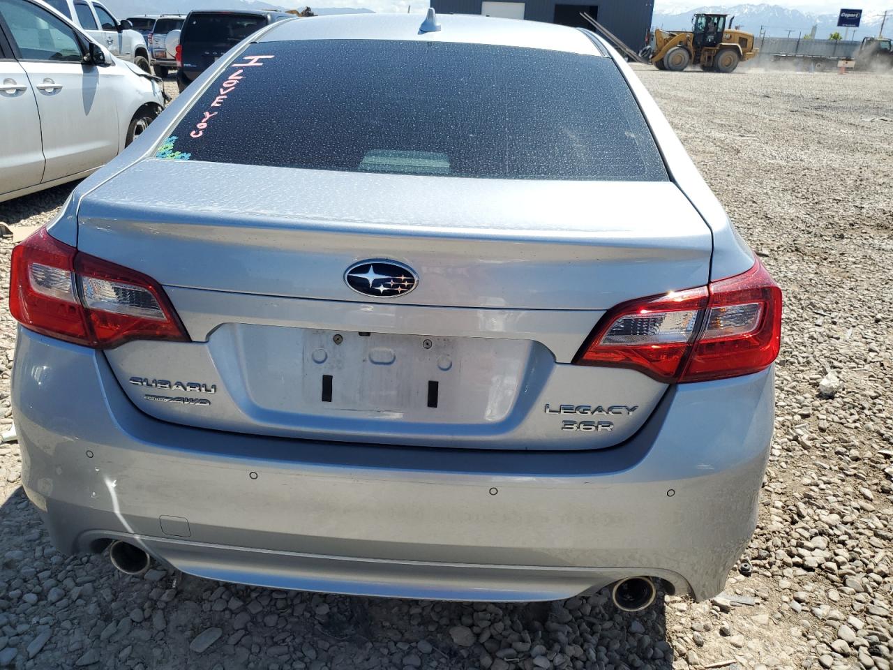 2017 Subaru Legacy 3.6r Limited Silver vin: 4S3BNEN65H3009081