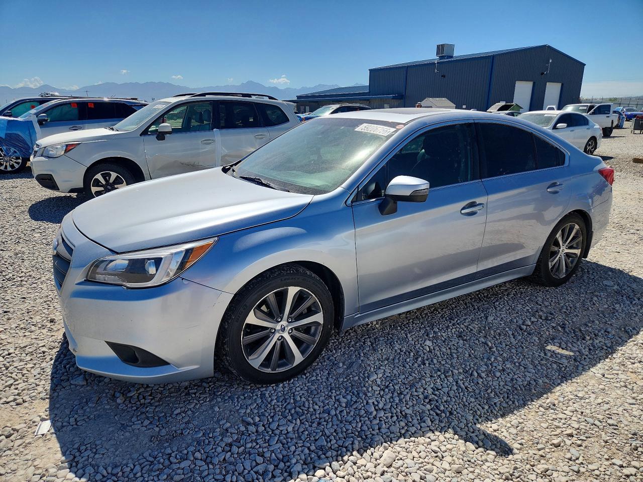 2017 Subaru Legacy 3.6r Limited Серебряный vin: 4S3BNEN65H3009081