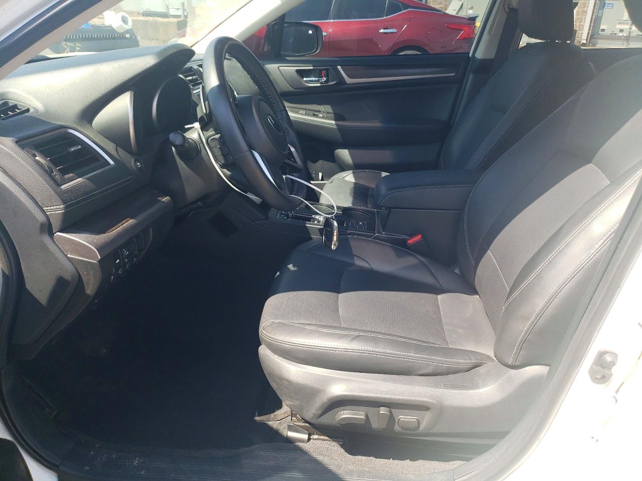 2019 Subaru Legacy 3.6r Limited Белый vin: 4S3BNEN65K3005622