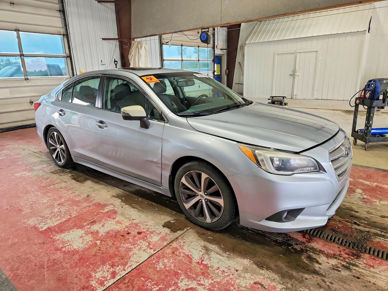 2015 Subaru Legacy 3.6r Limited Silver vin: 4S3BNEN6XF3056569