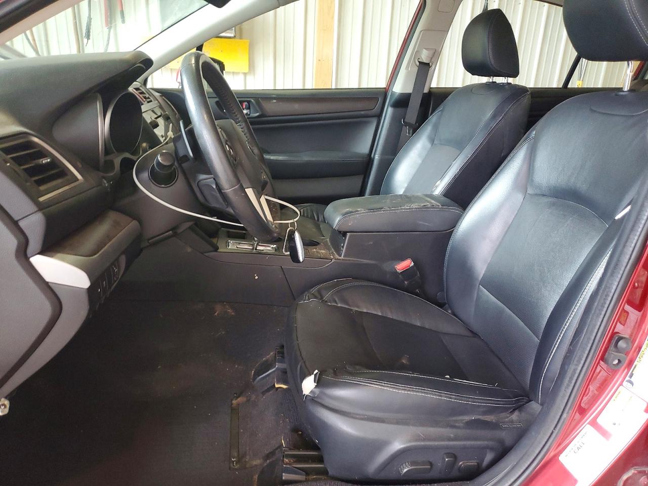 2017 Subaru Legacy 3.6r Limited Красный vin: 4S3BNEN6XH3050743