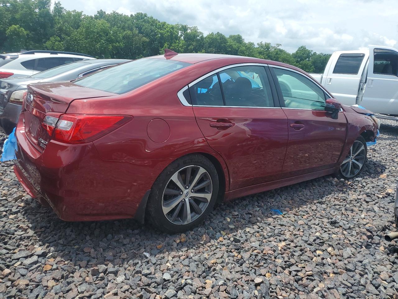 2017 Subaru Legacy 3.6r Limited Красный vin: 4S3BNEN6XH3050743