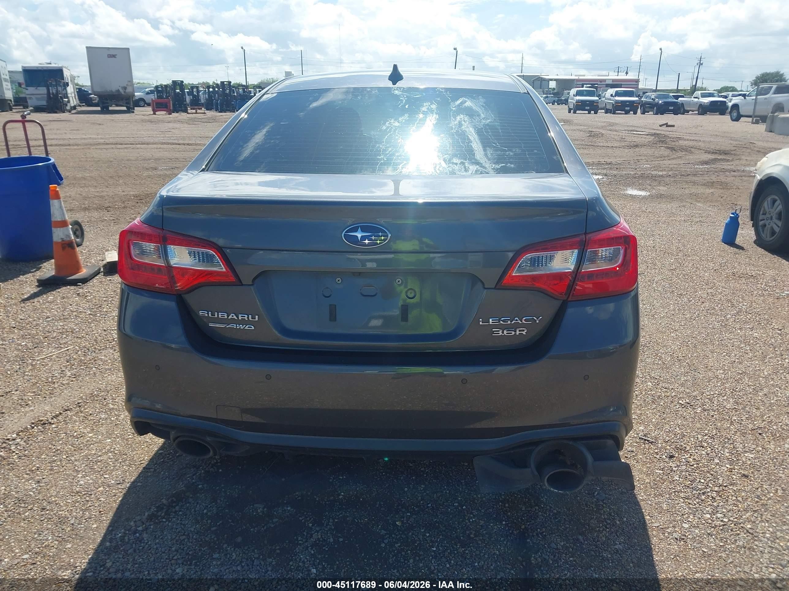2019 Subaru Legacy 3.6r Limited Gray vin: 4S3BNEN6XK3013733