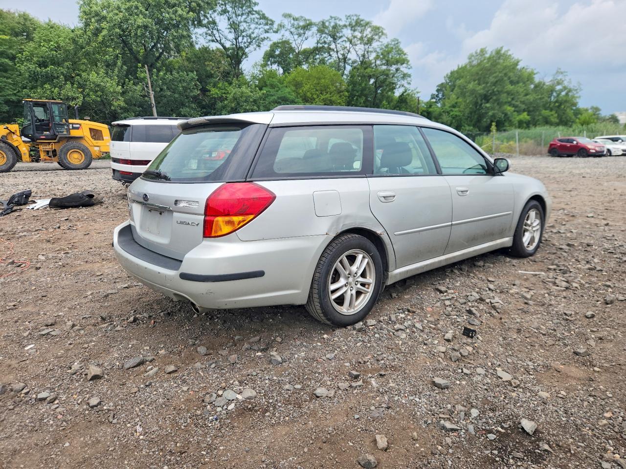 2005 Subaru Legacy 2.5i Серебряный vin: 4S3BP616056352221
