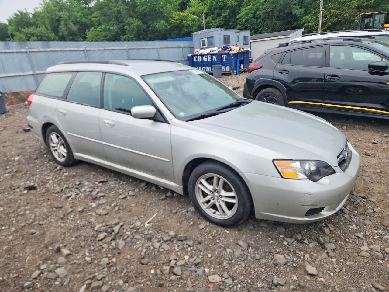 2005 Subaru Legacy 2.5i Серебряный vin: 4S3BP616056352221