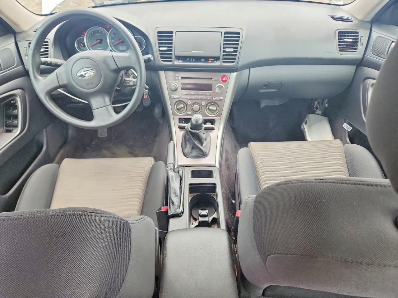 2005 Subaru Legacy 2.5i Серебряный vin: 4S3BP616056352221
