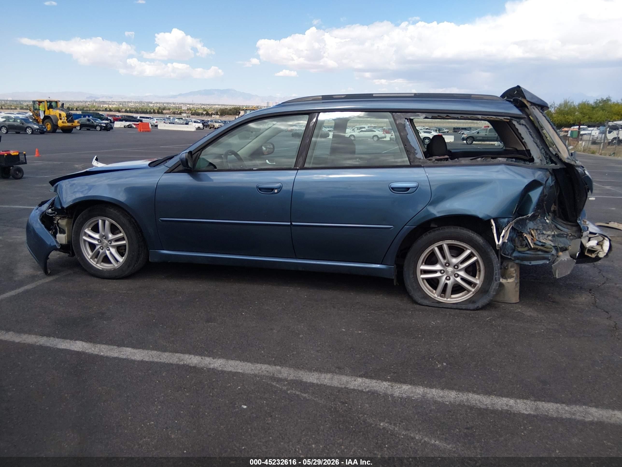 2005 Subaru Legacy 2.5i Blue vin: 4S3BP616456390129