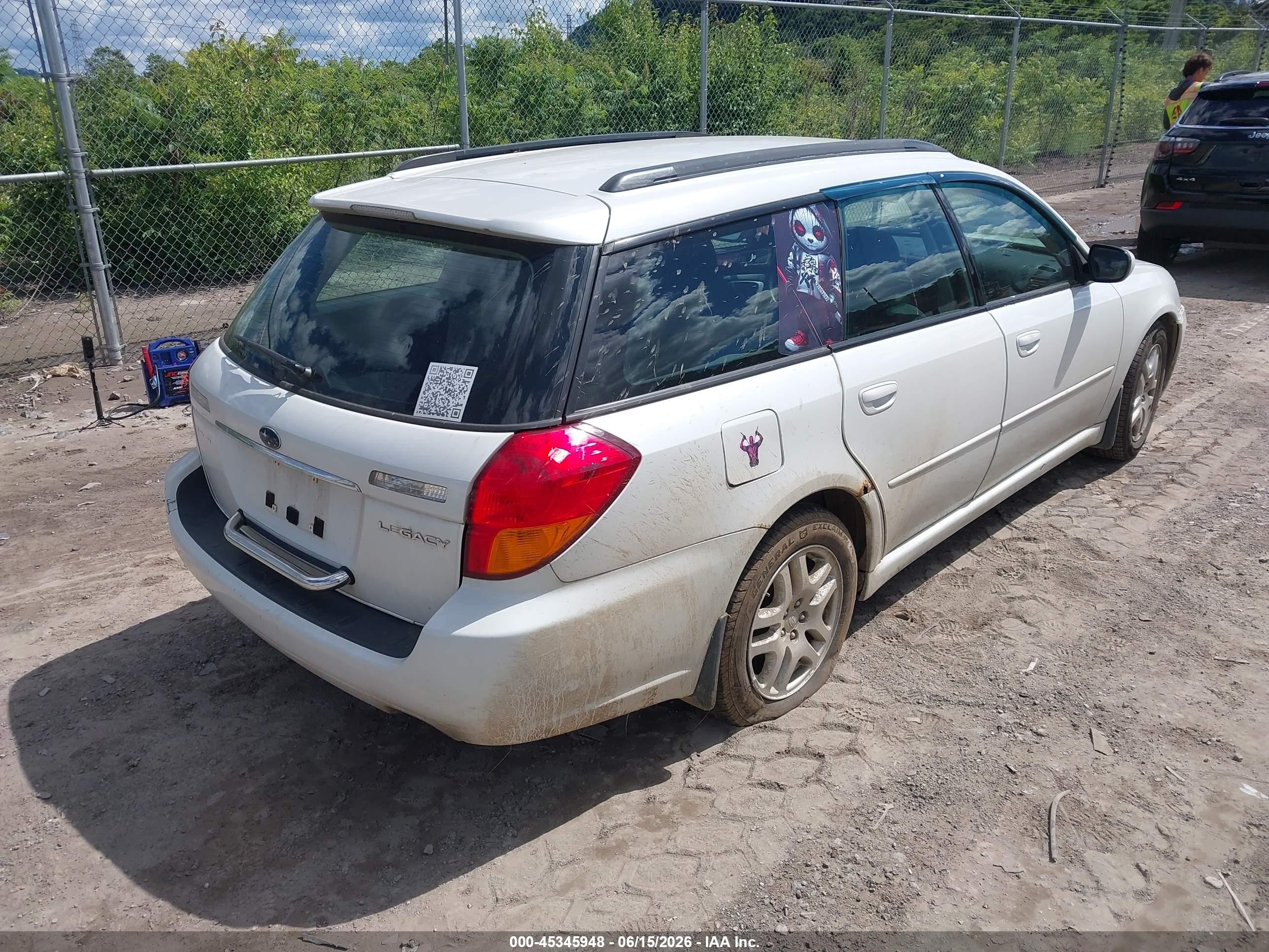 2005 Subaru Legacy 2.5i Белый vin: 4S3BP616857307960
