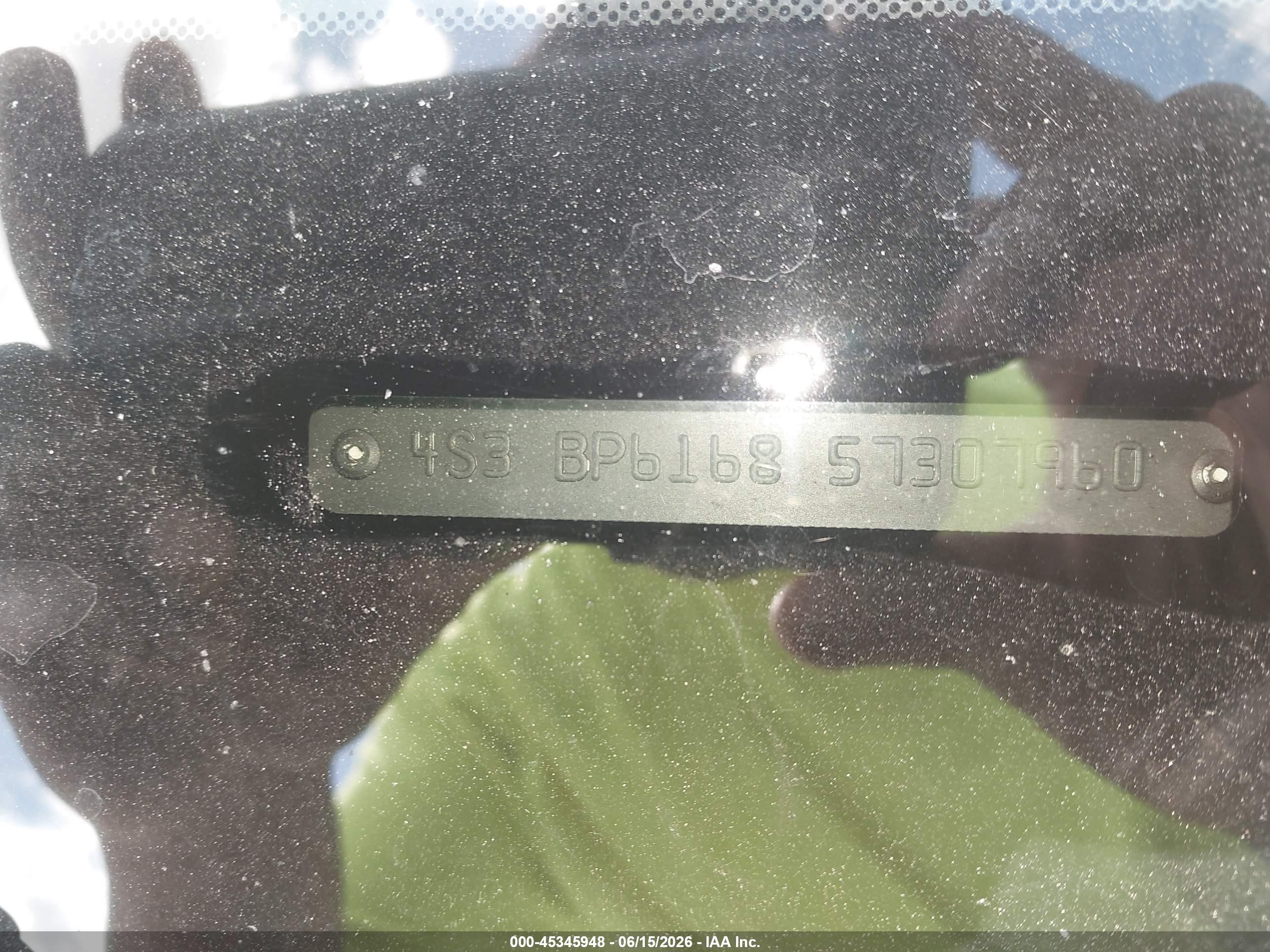 2005 Subaru Legacy 2.5i Белый vin: 4S3BP616857307960