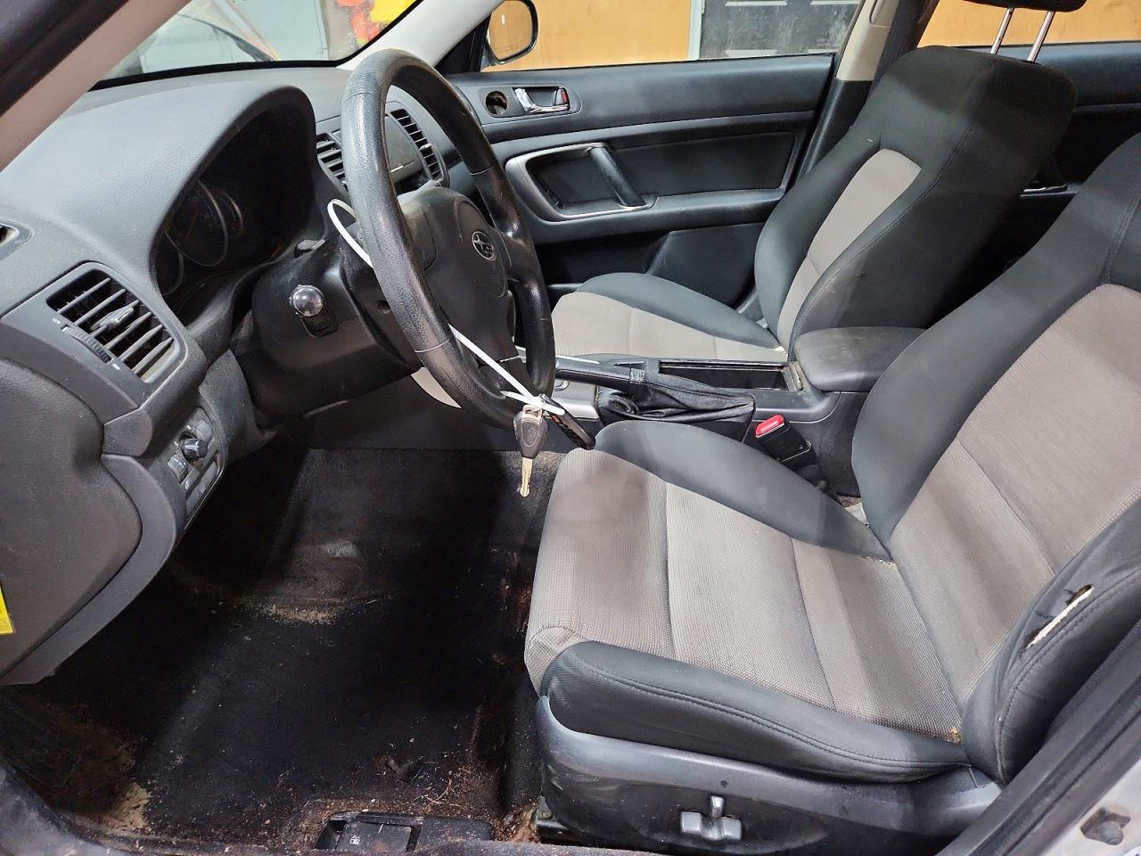 2006 Subaru Legacy 2.5i Limited Серебряный vin: 4S3BP626867306338