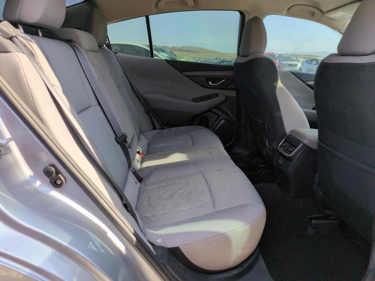 2023 Subaru Legacy Premium Серебряный vin: 4S3BWAC63P3015081