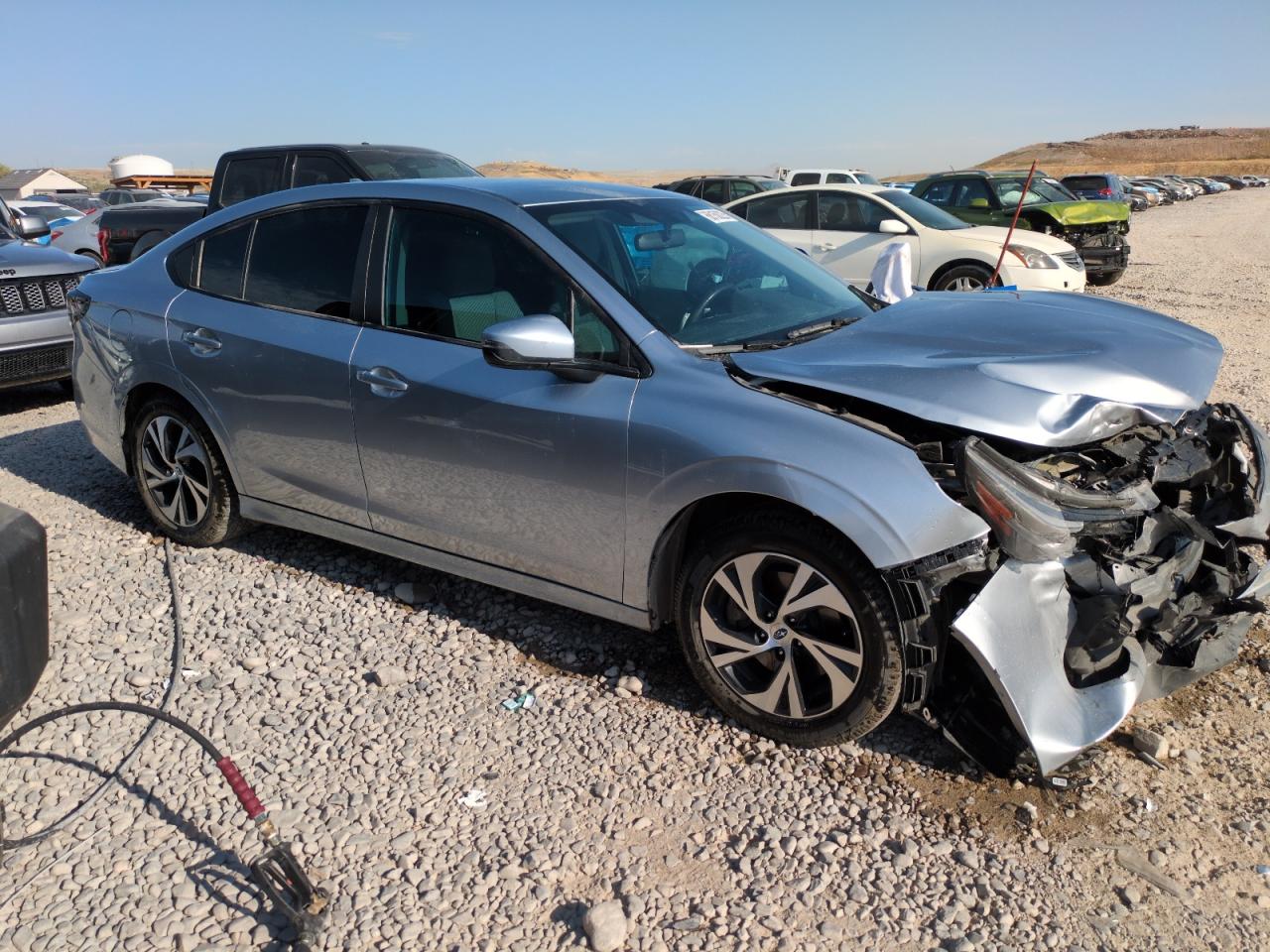 2023 Subaru Legacy Premium Серебряный vin: 4S3BWAC63P3015081