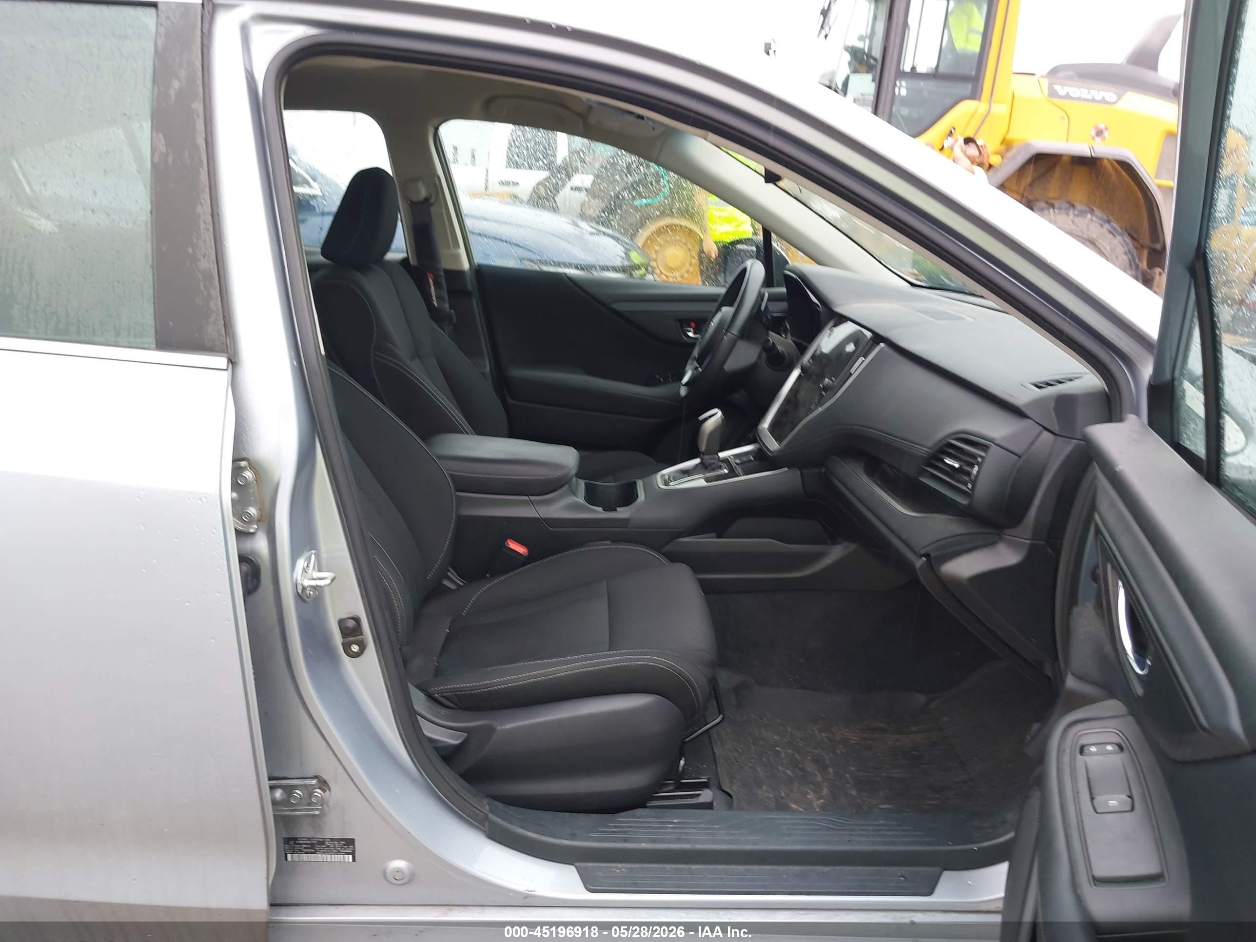 2022 Subaru Legacy Premium Серебряный vin: 4S3BWAD6XN3011623