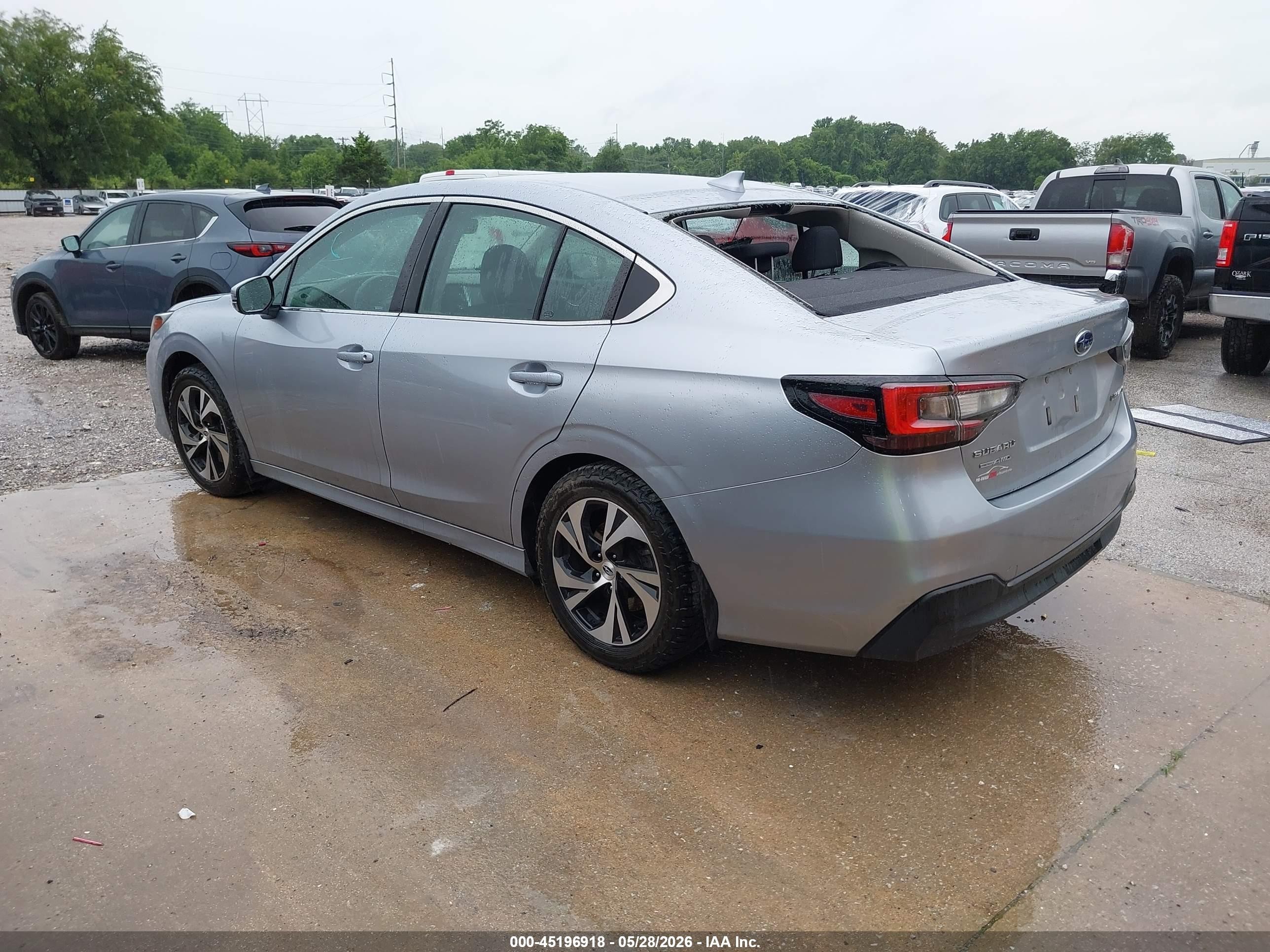2022 Subaru Legacy Premium Серебряный vin: 4S3BWAD6XN3011623